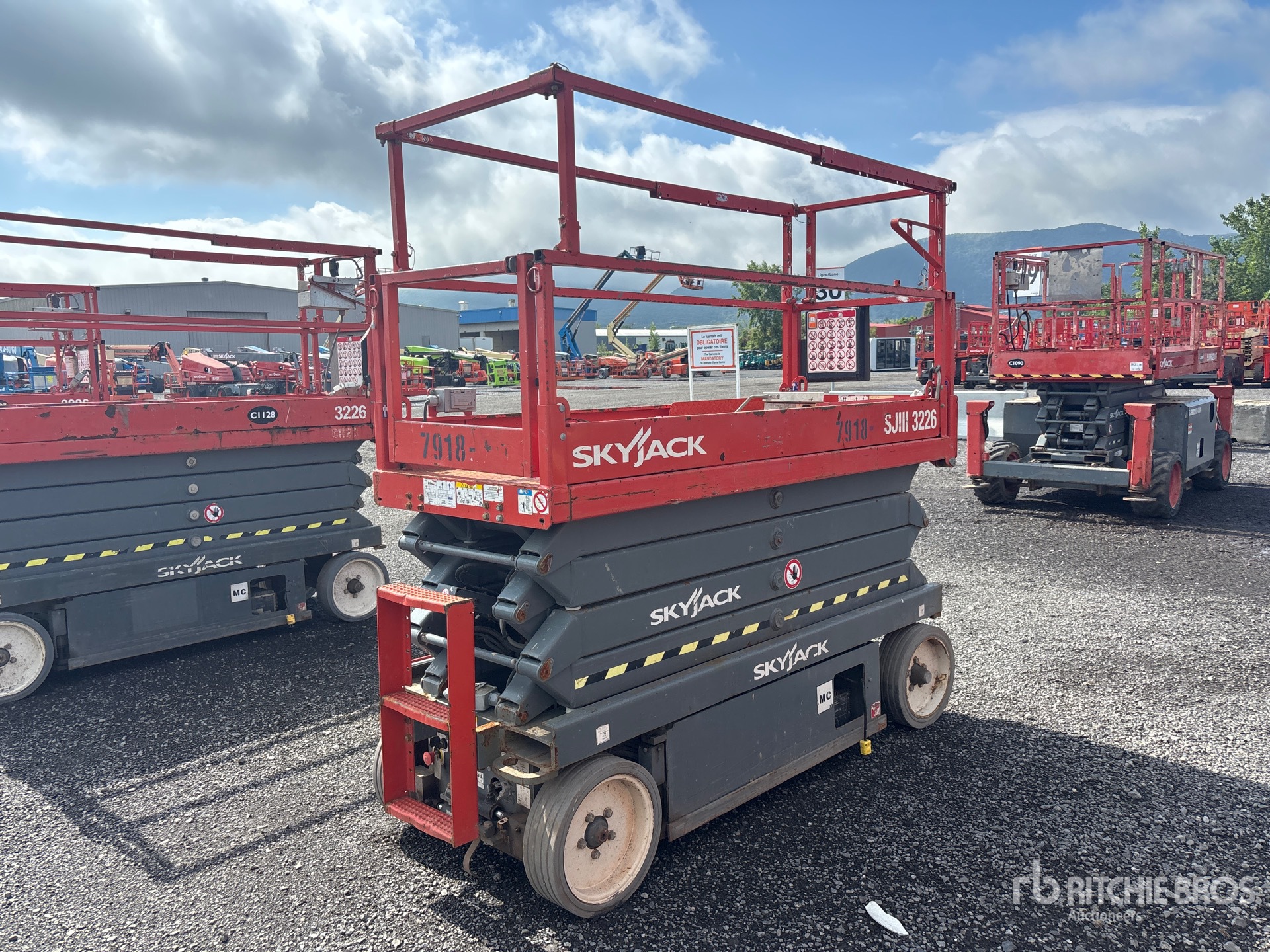 2017 Skyjack SJIII3226