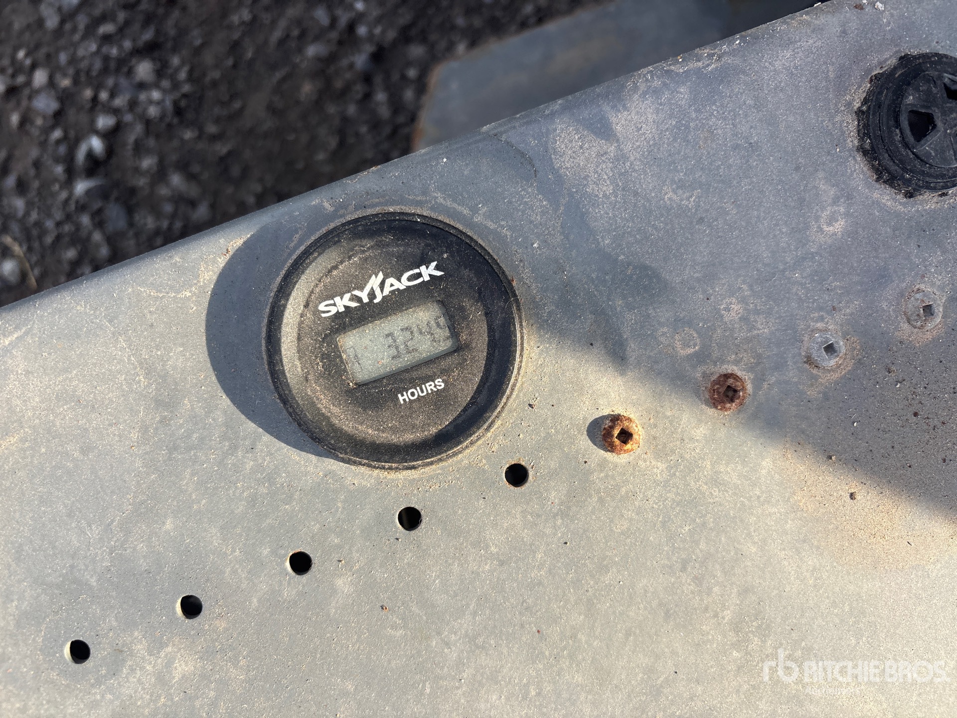 General Appearance with Hour Meter / Odometer