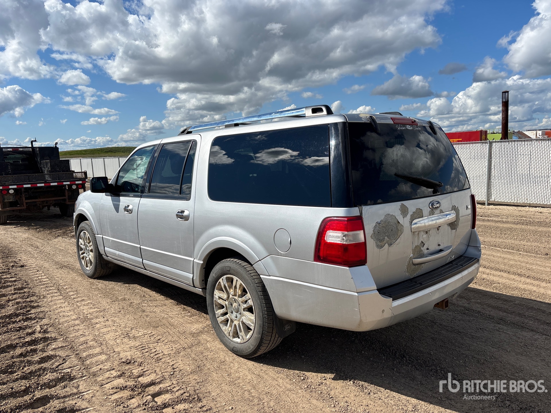General Appearance with Picture, Left Rear Corner
