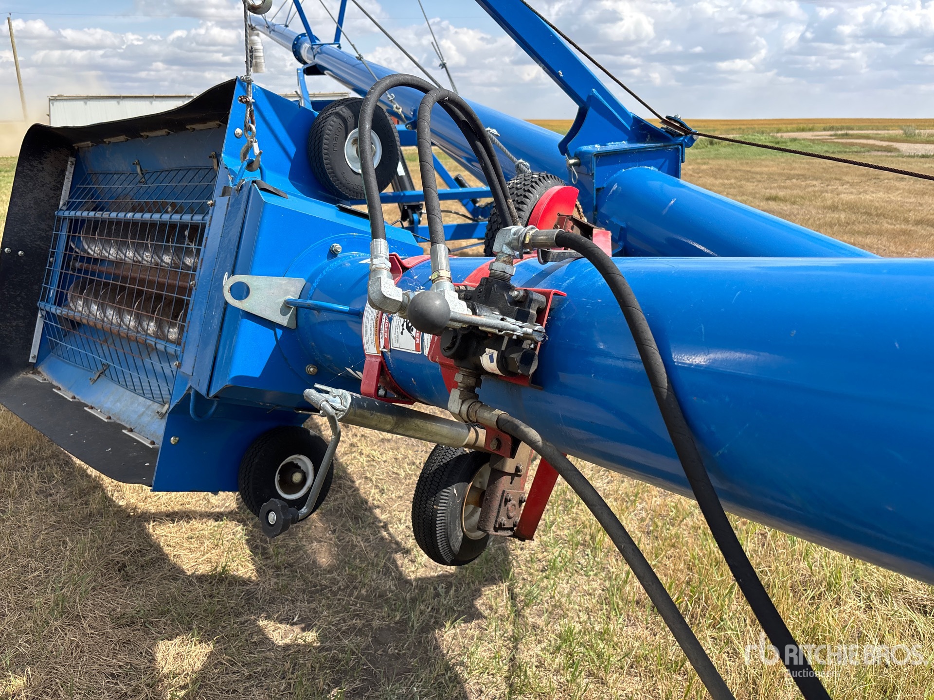2011 Brandt 1070