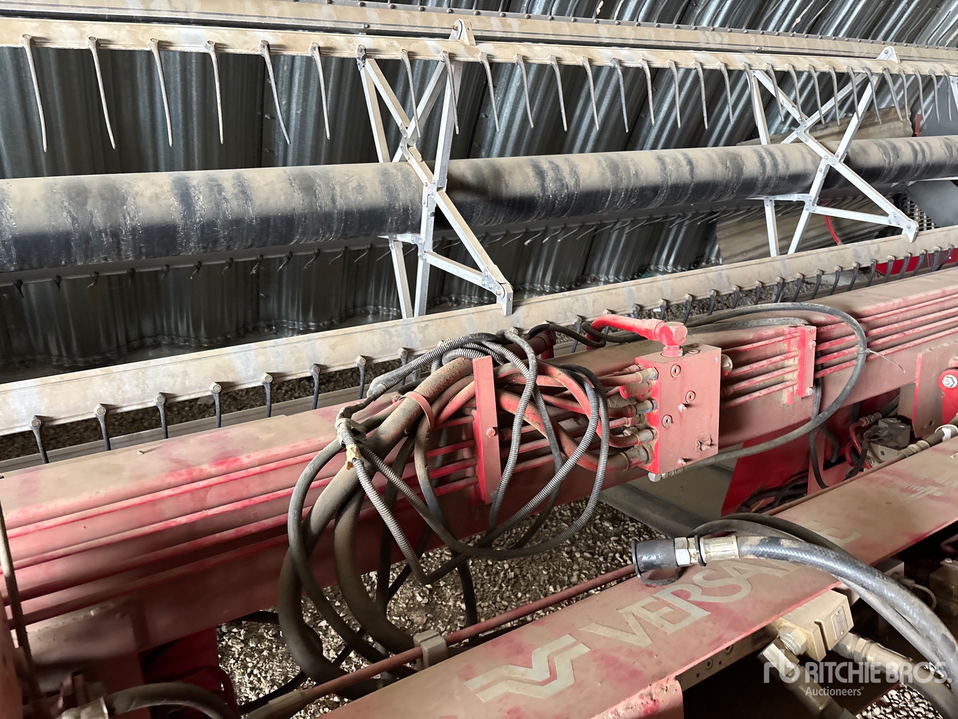 1986 Versatile 4025