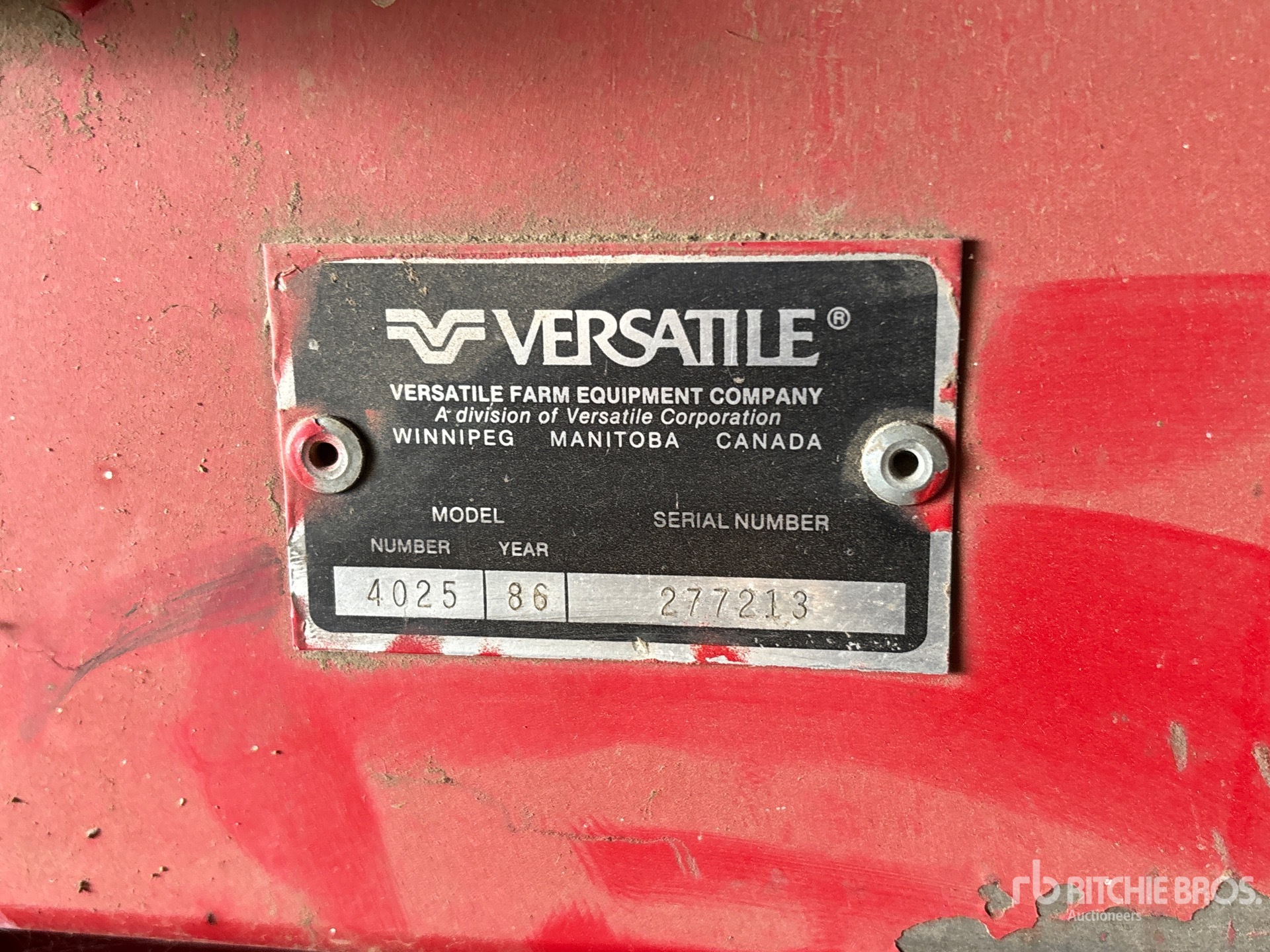 1986 Versatile 4025