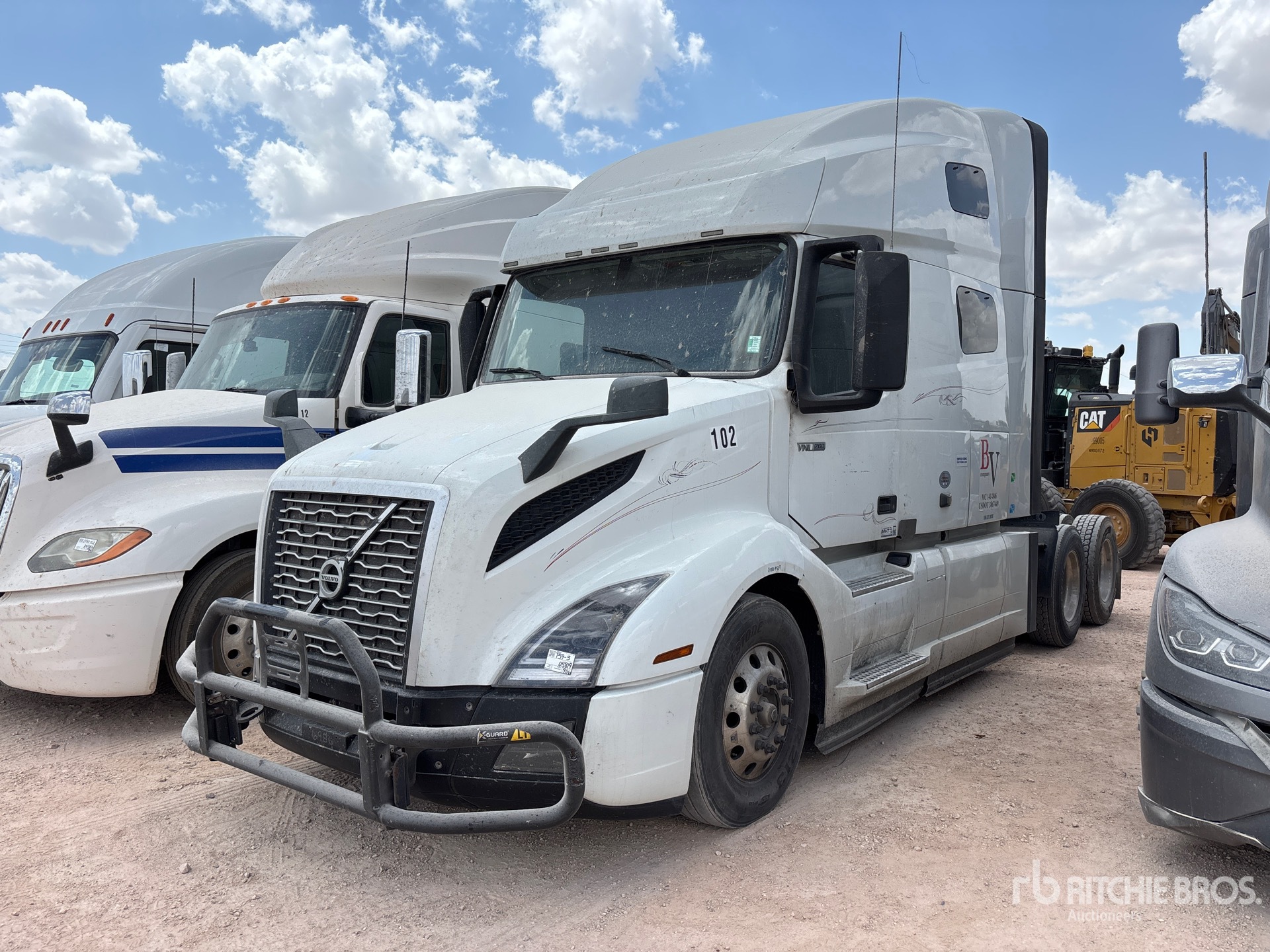 Photo of 2023 Volvo VNL760