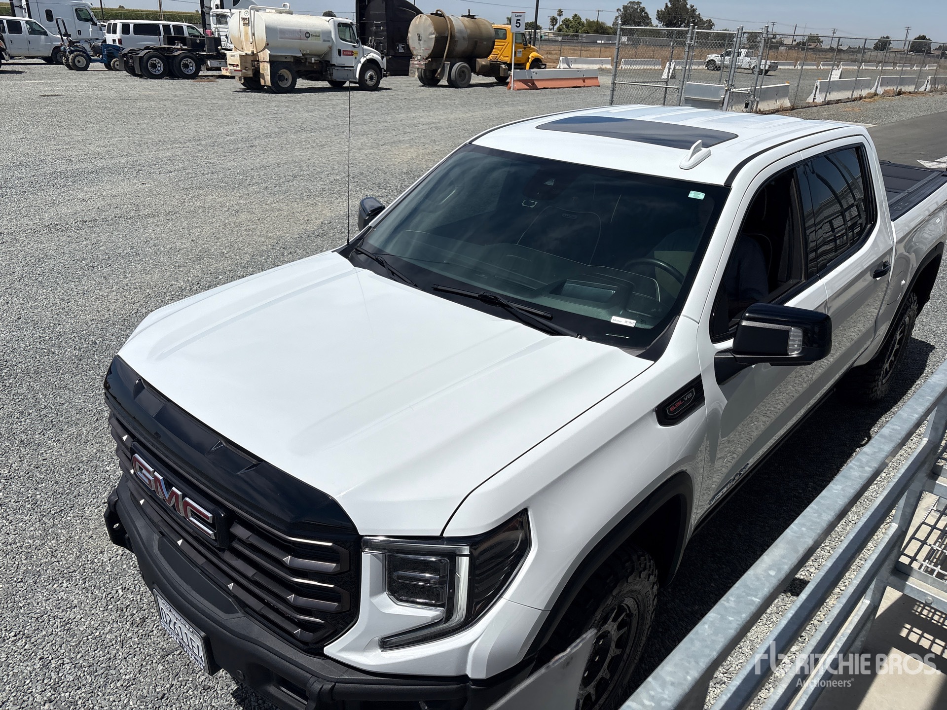 2025 GMC SIERRA 1500