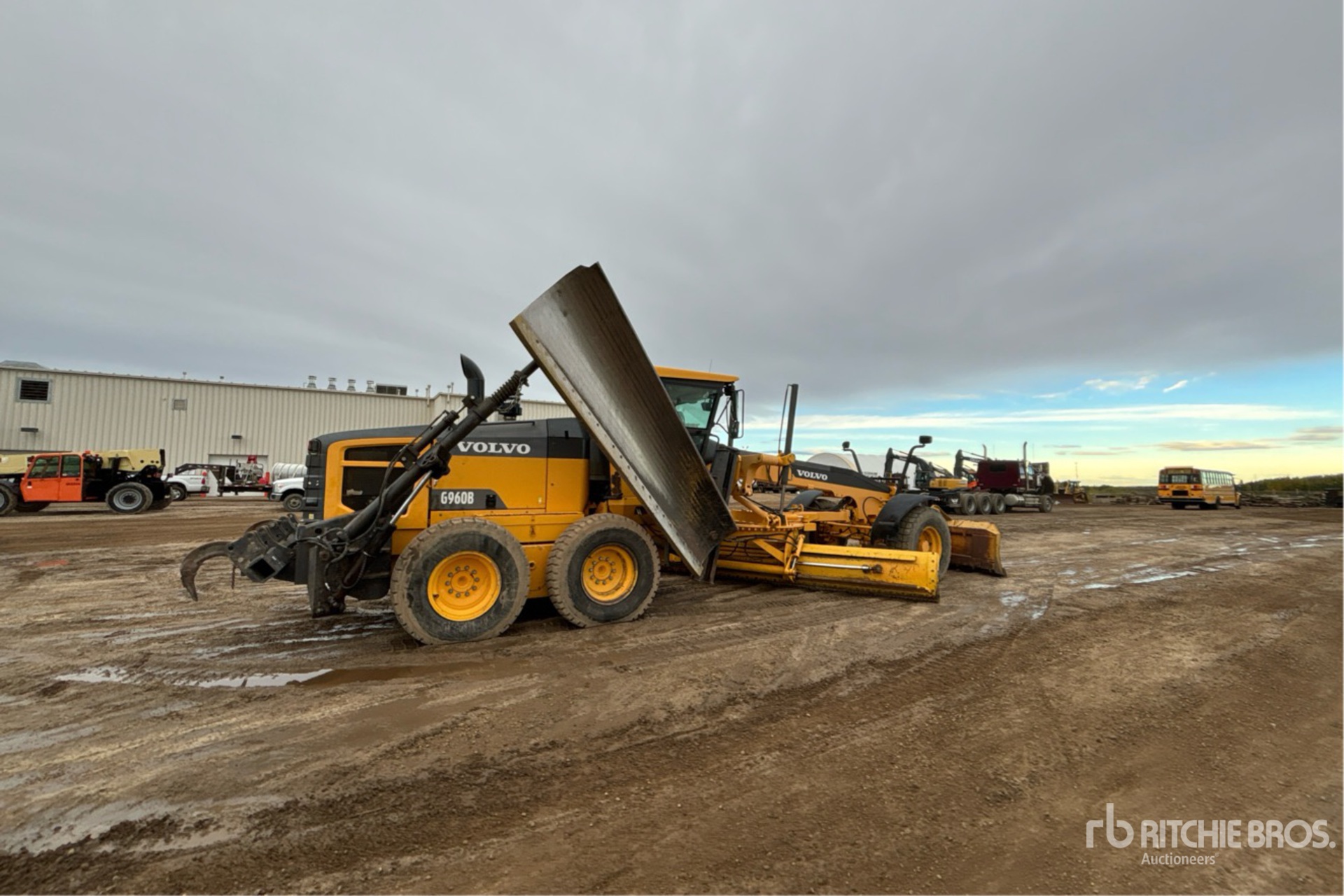 2014 Volvo G960B