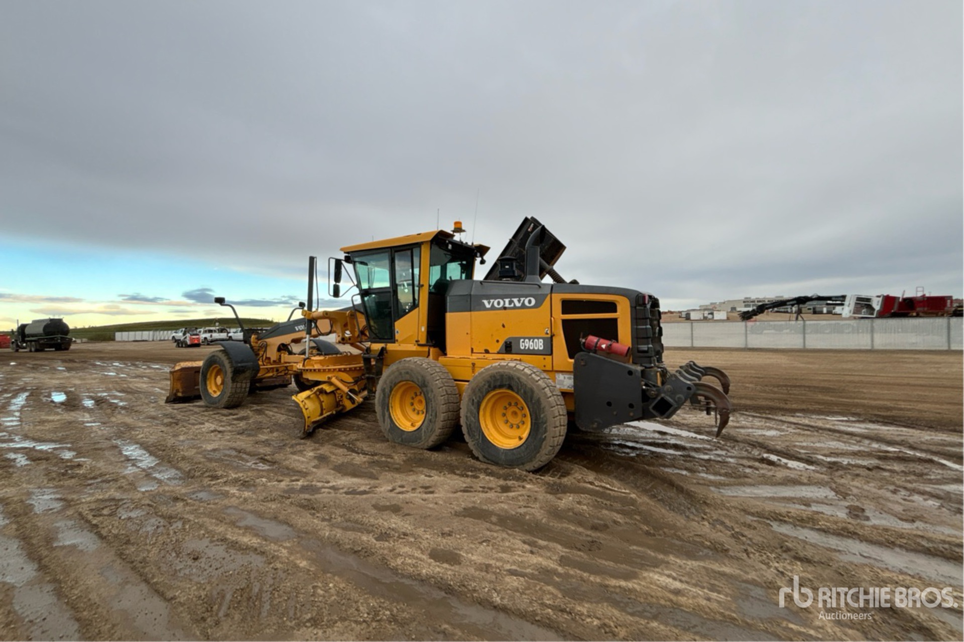 2014 Volvo G960B