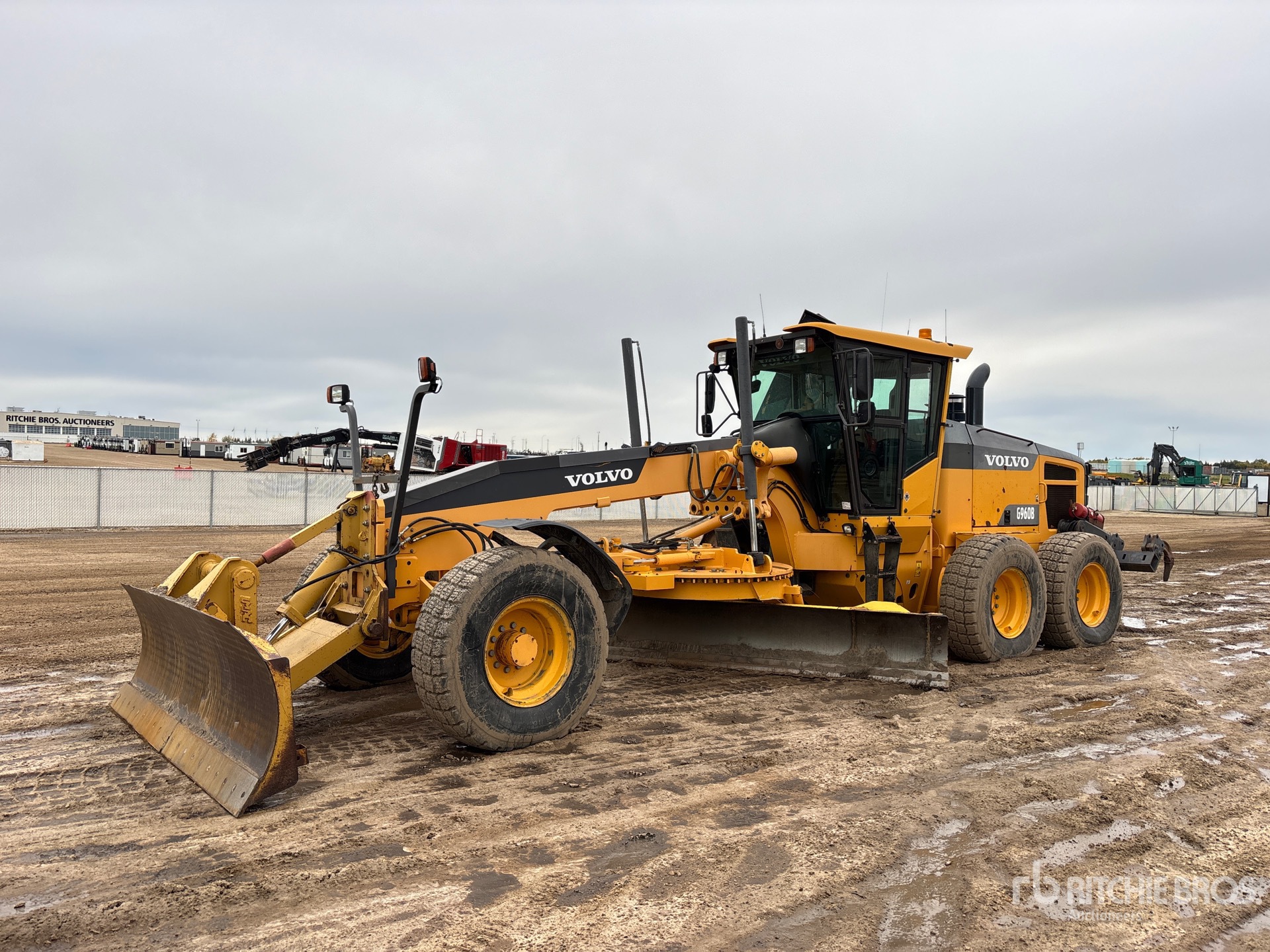 Photo of 2014 Volvo G960B