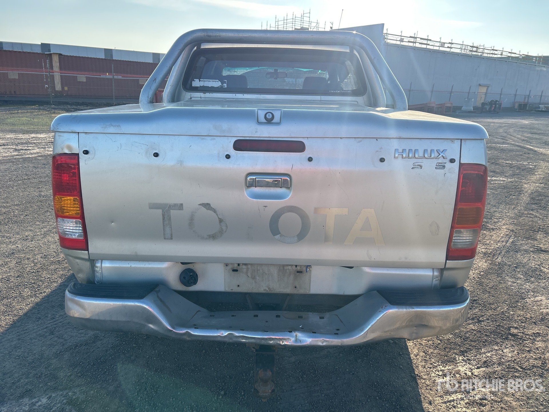 2005 Toyota HILUX