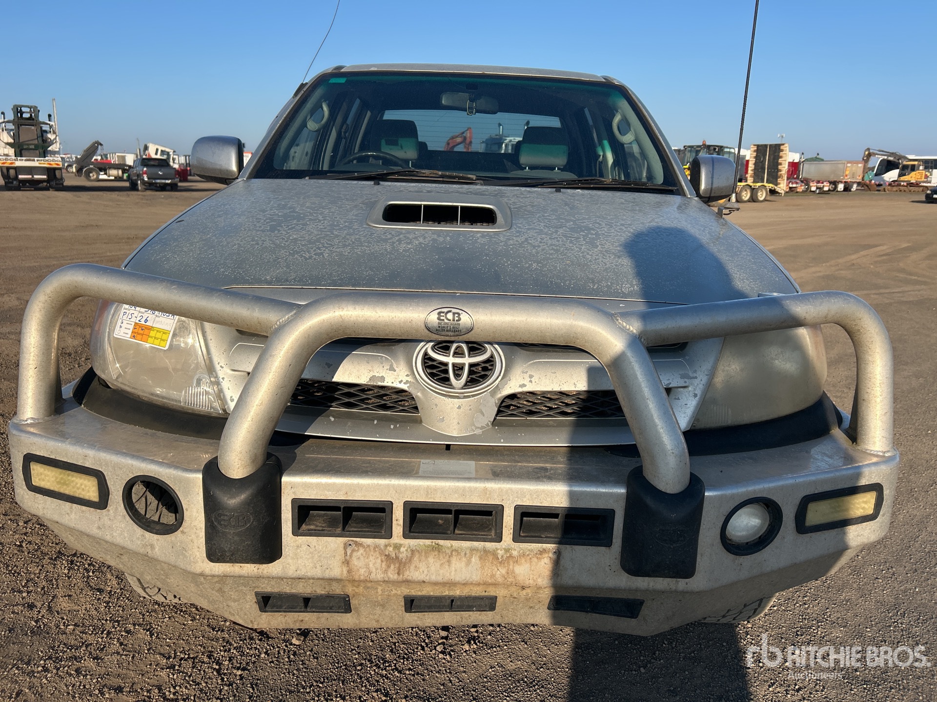 2005 Toyota HILUX