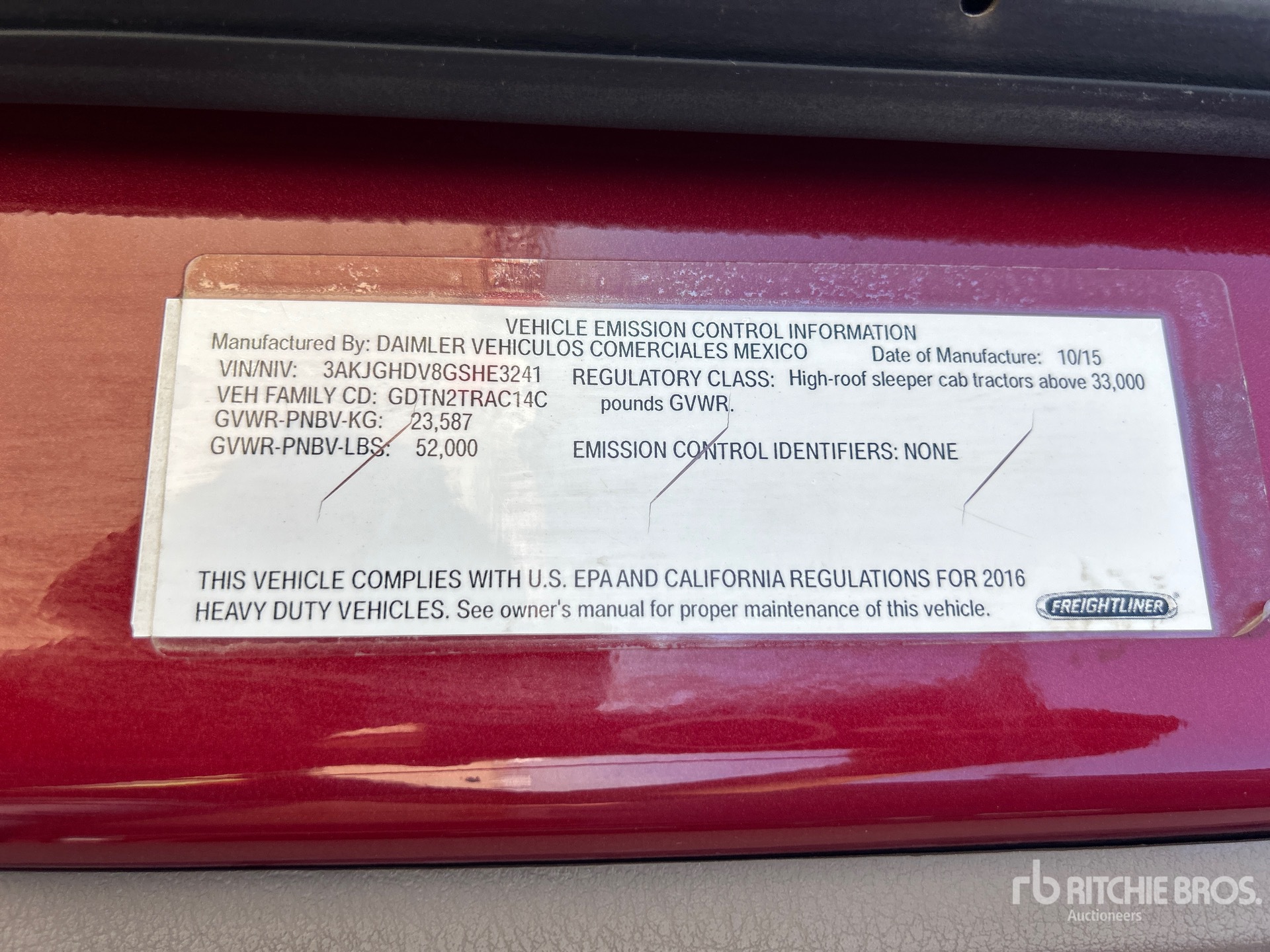 2016 Freightliner CASCADIA 113