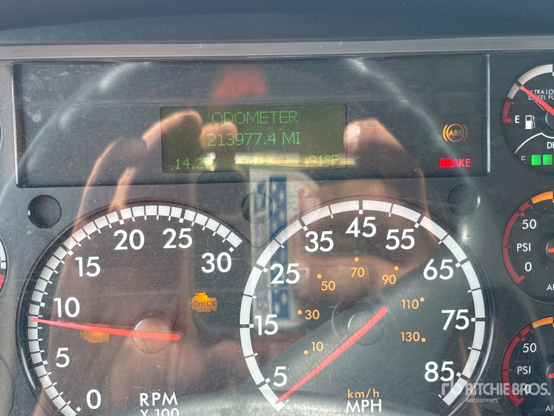 2019 Freightliner M2 106