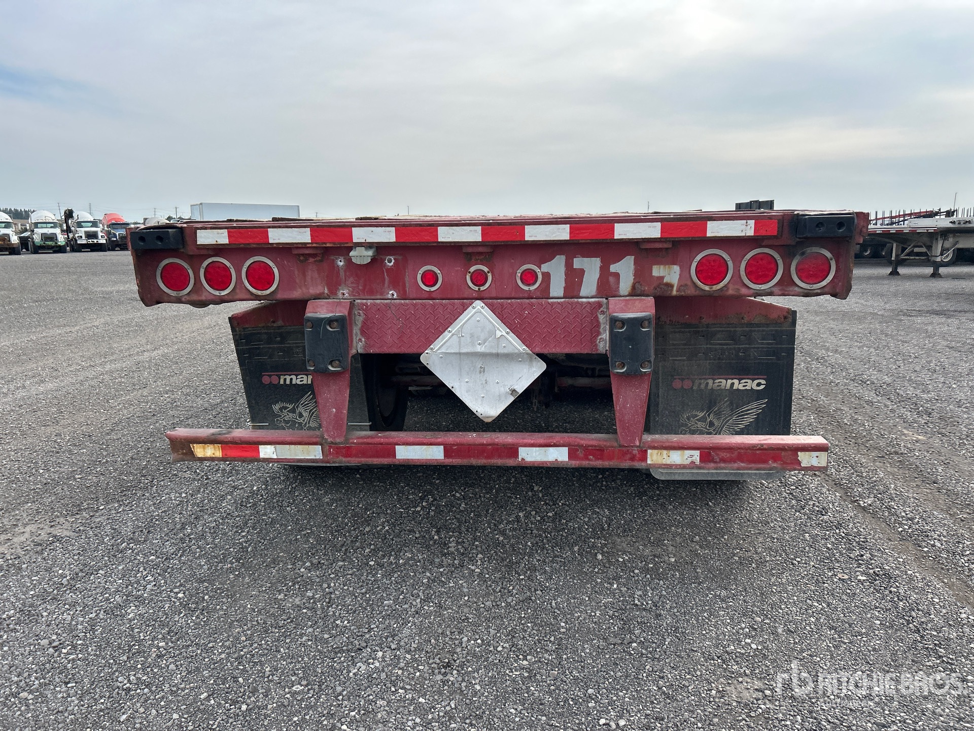 2011 Manac 48 FT TRI/A
