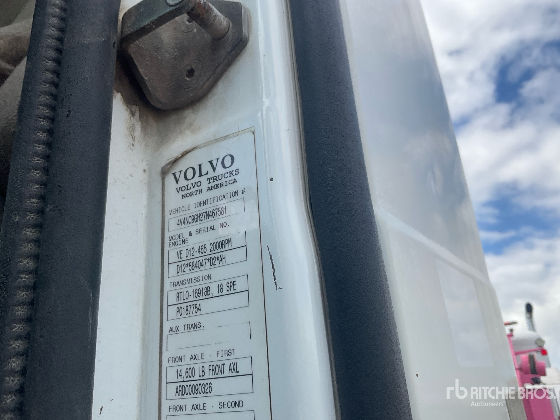 Photo of 2007 Volvo VNL