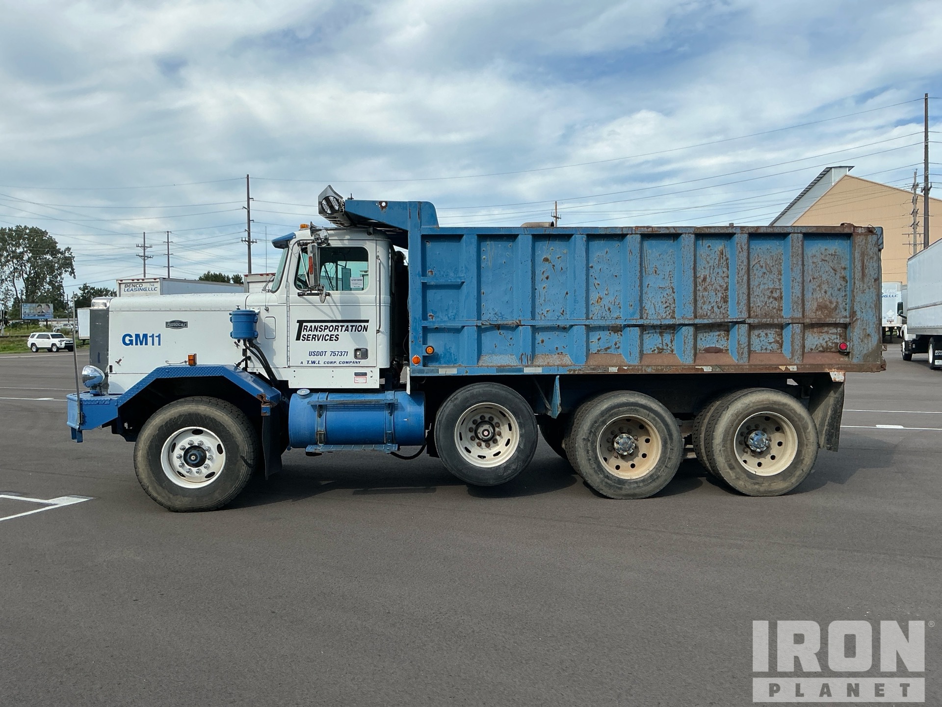 1985 Autocar 8X4