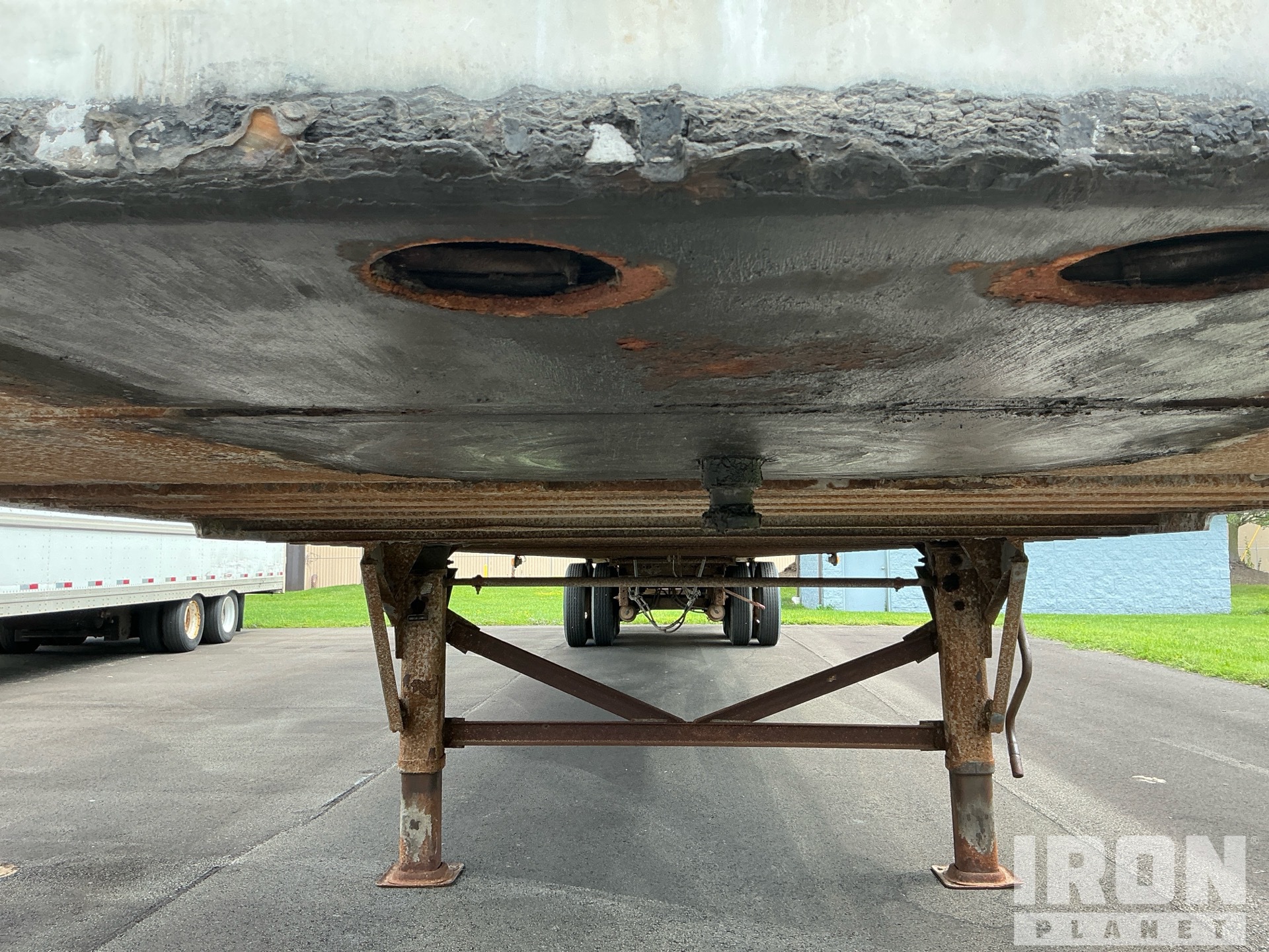 2007 Strick 53 FT X 102 IN T/A
