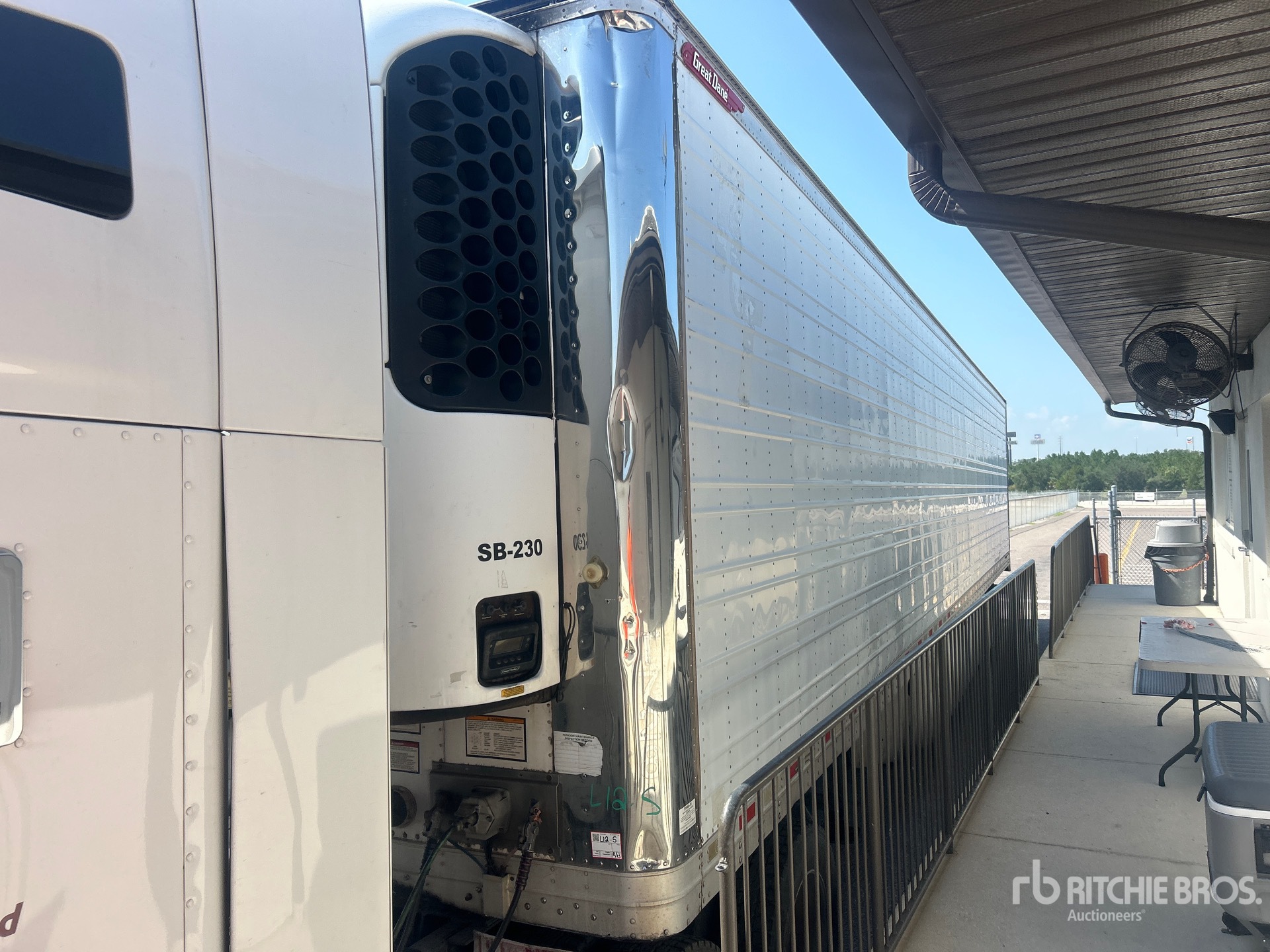 2013 Great Dane 53 ft x 102 in T/A Multi -Temp