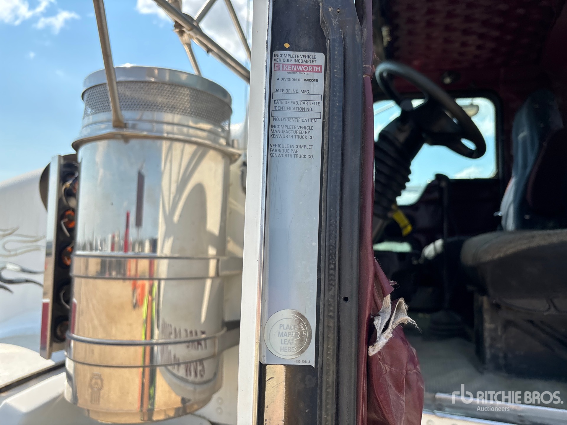 2005 Kenworth T800B