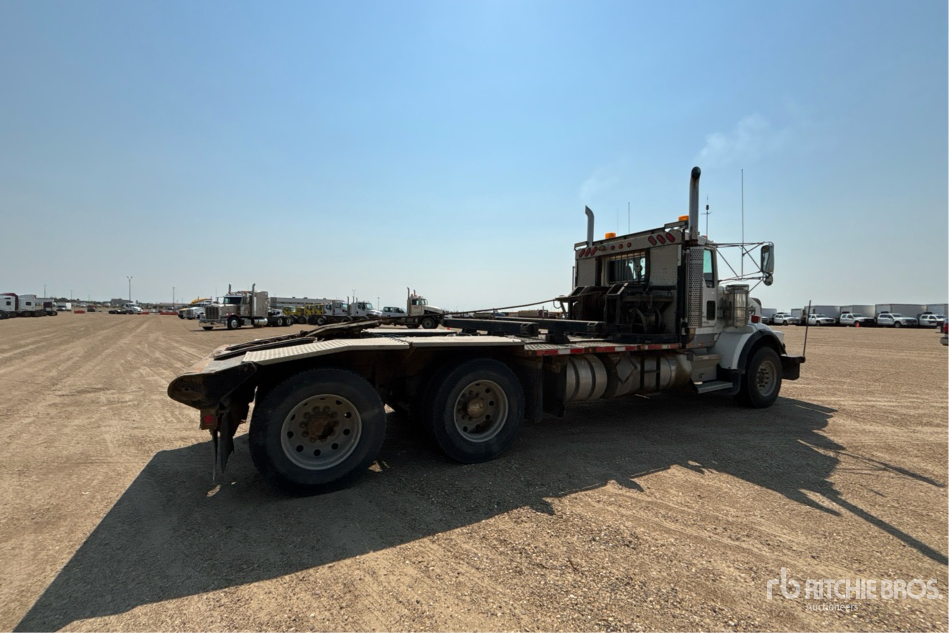 2005 Kenworth T800B