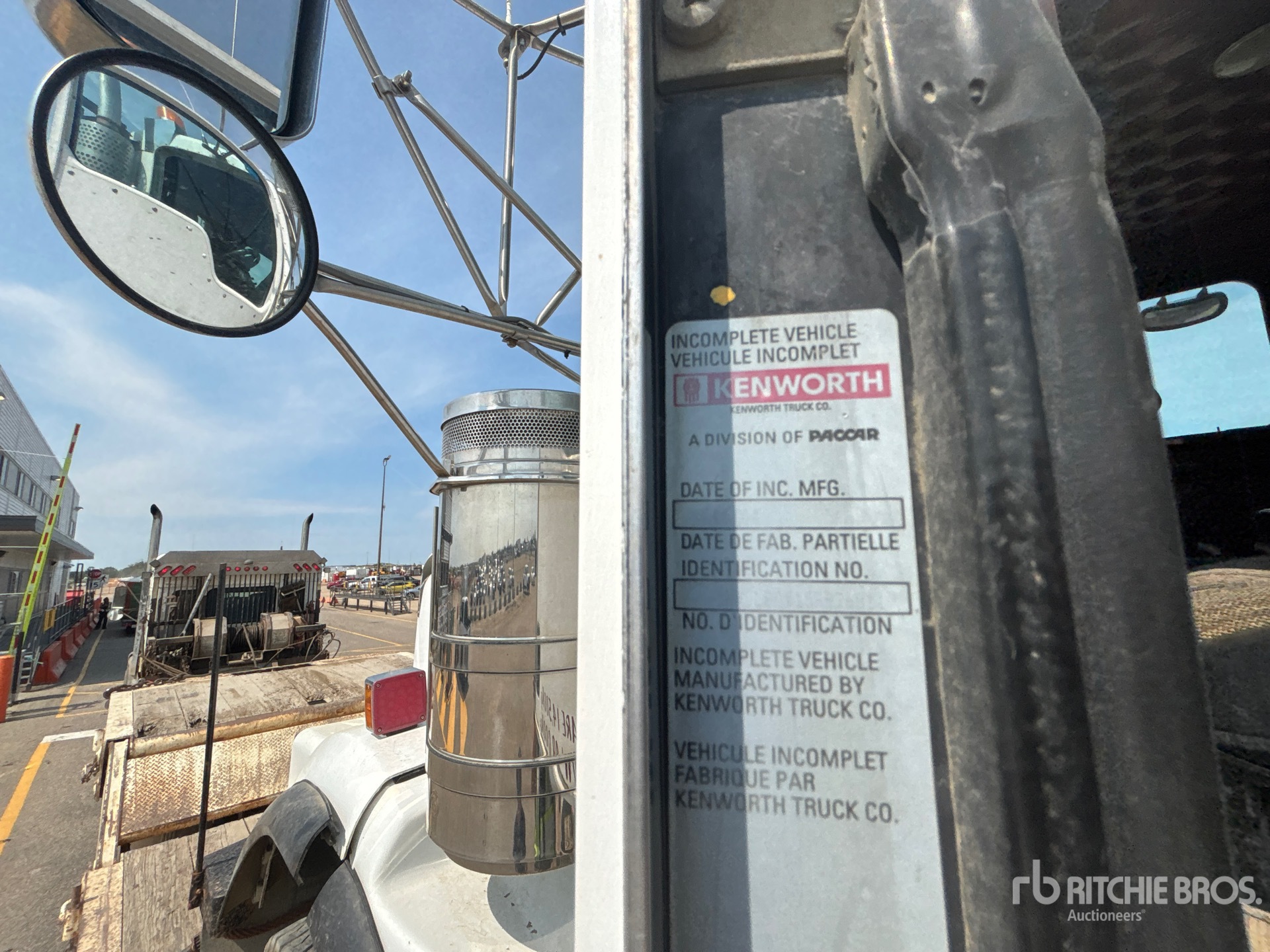 2005 Kenworth T800B
