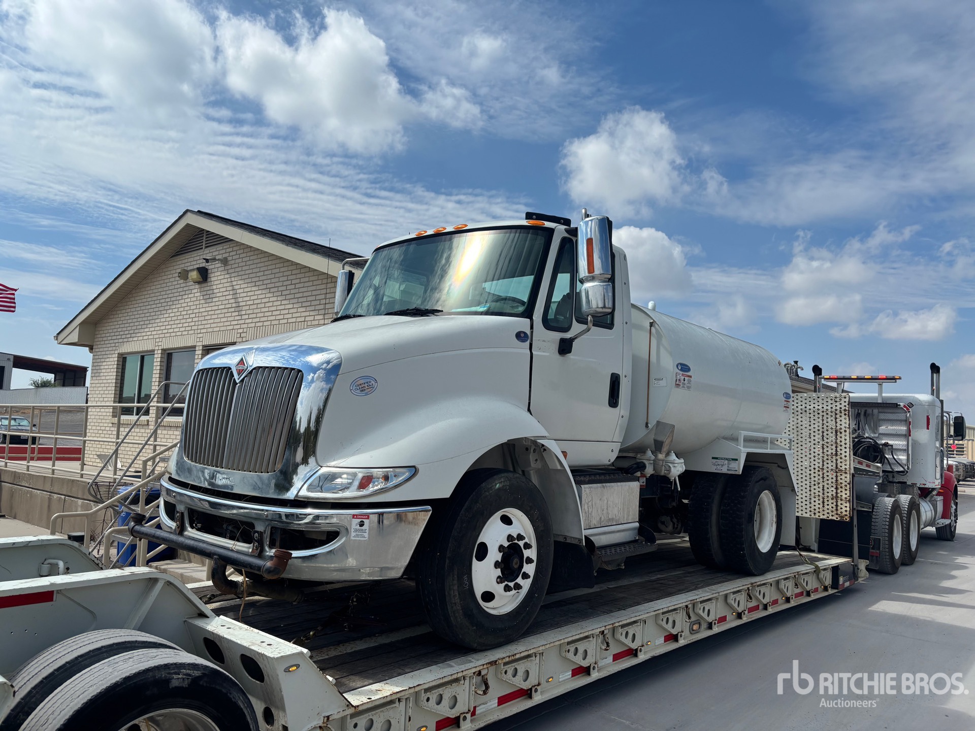 Photo of 2015 International TRANSTAR 8600