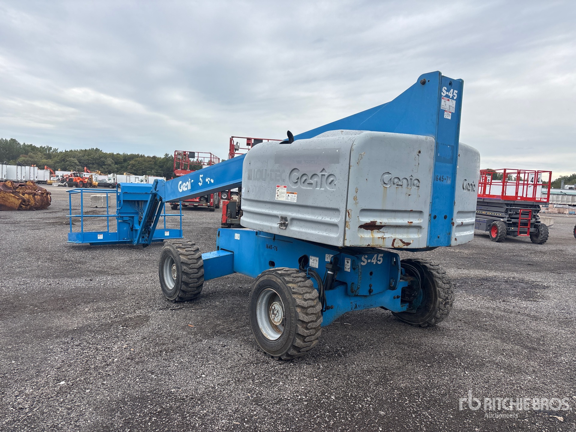 2012 Genie S45