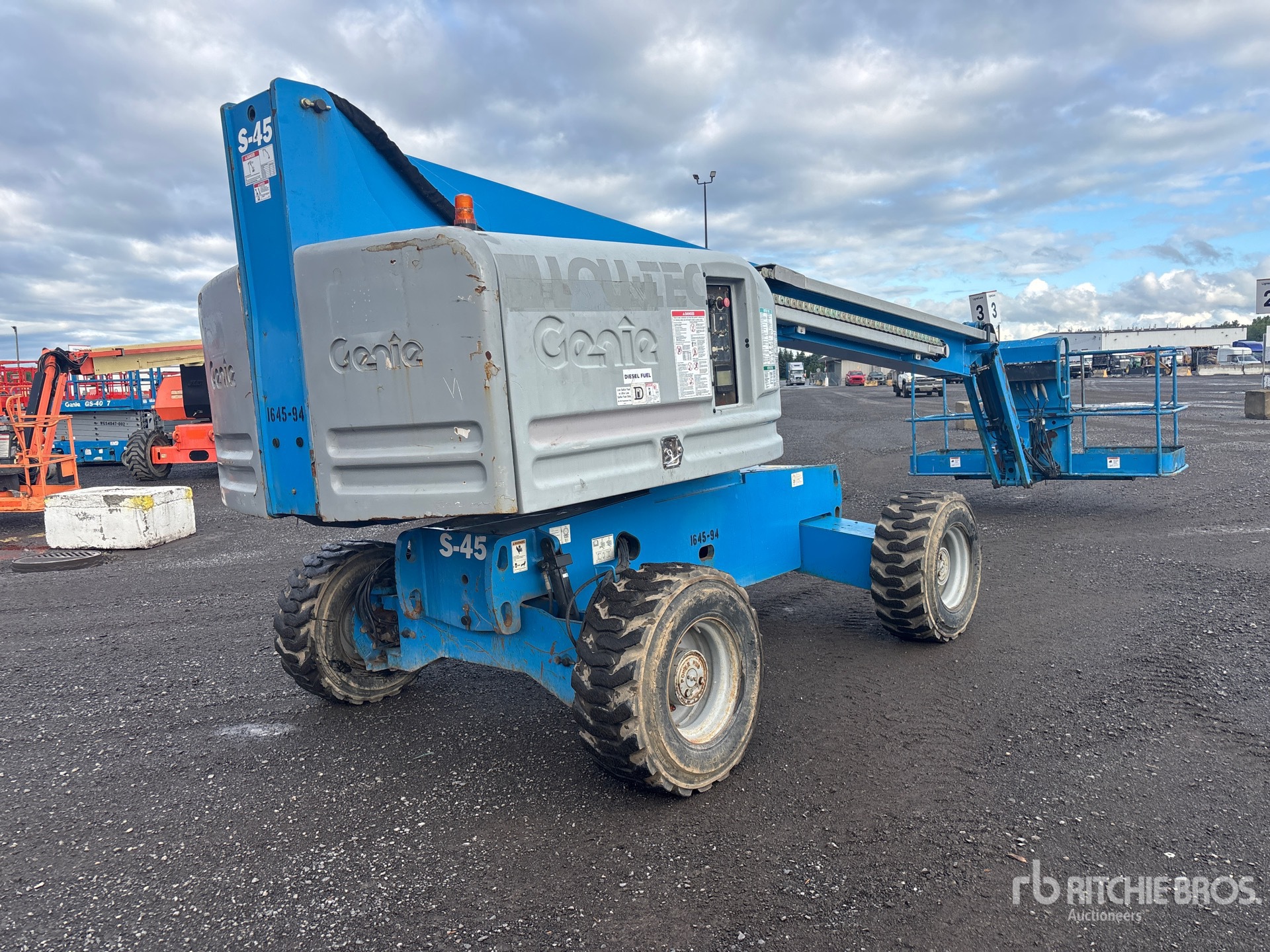2014 Genie S45