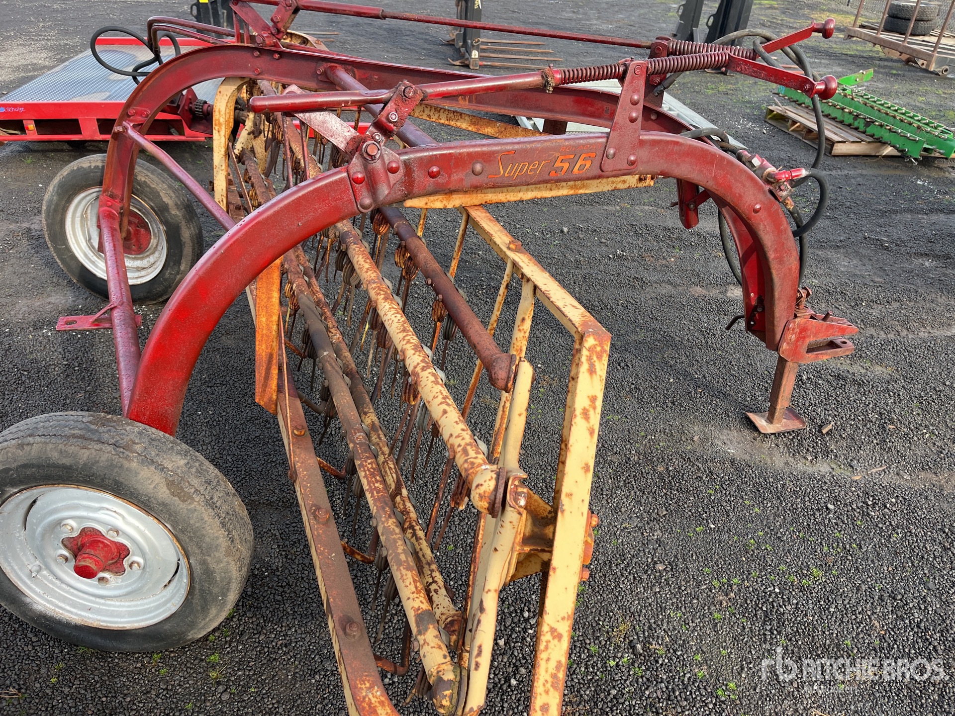 New Holland SUPER 56