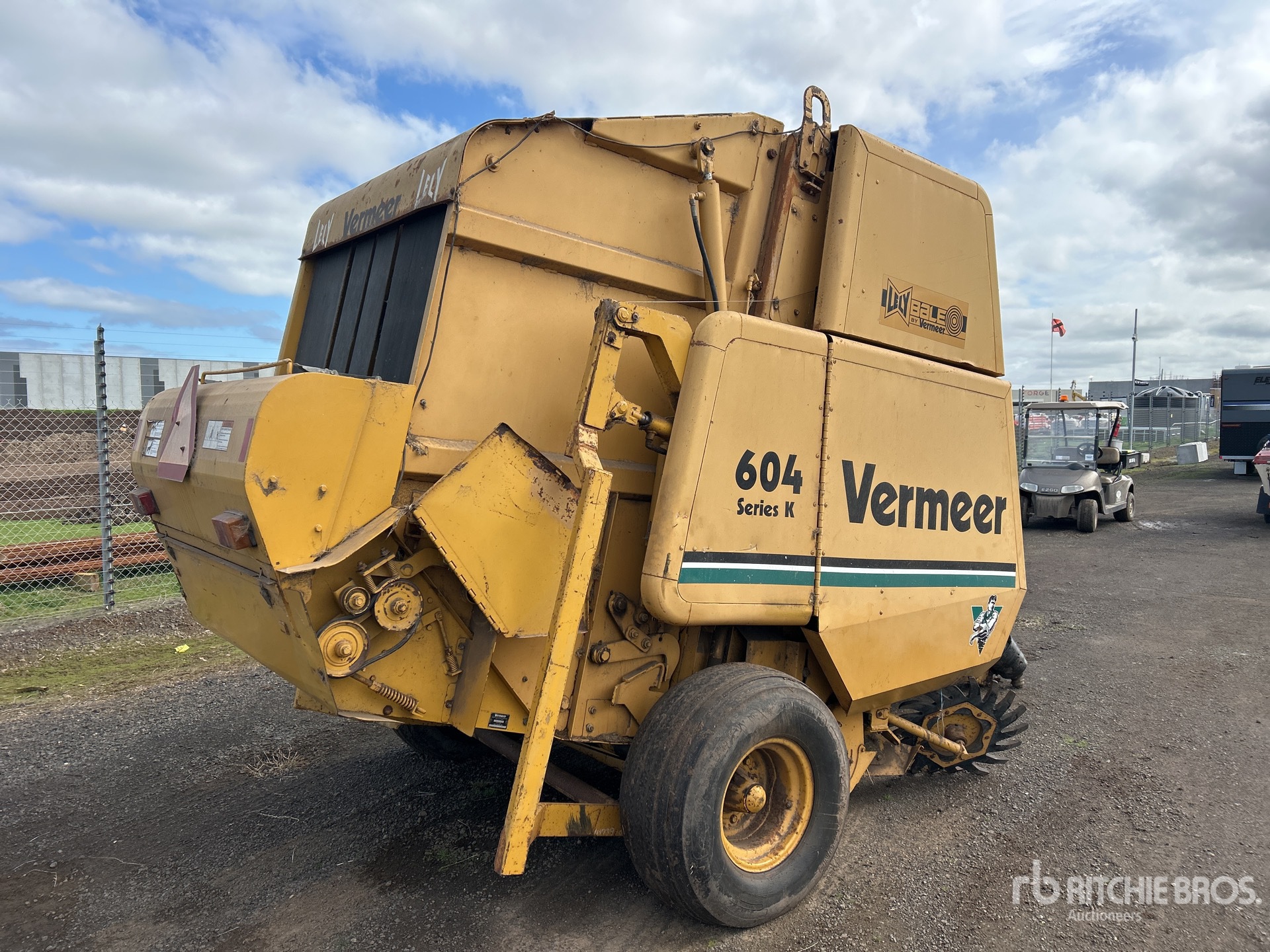 General Appearance with Picture, Right Rear Corner