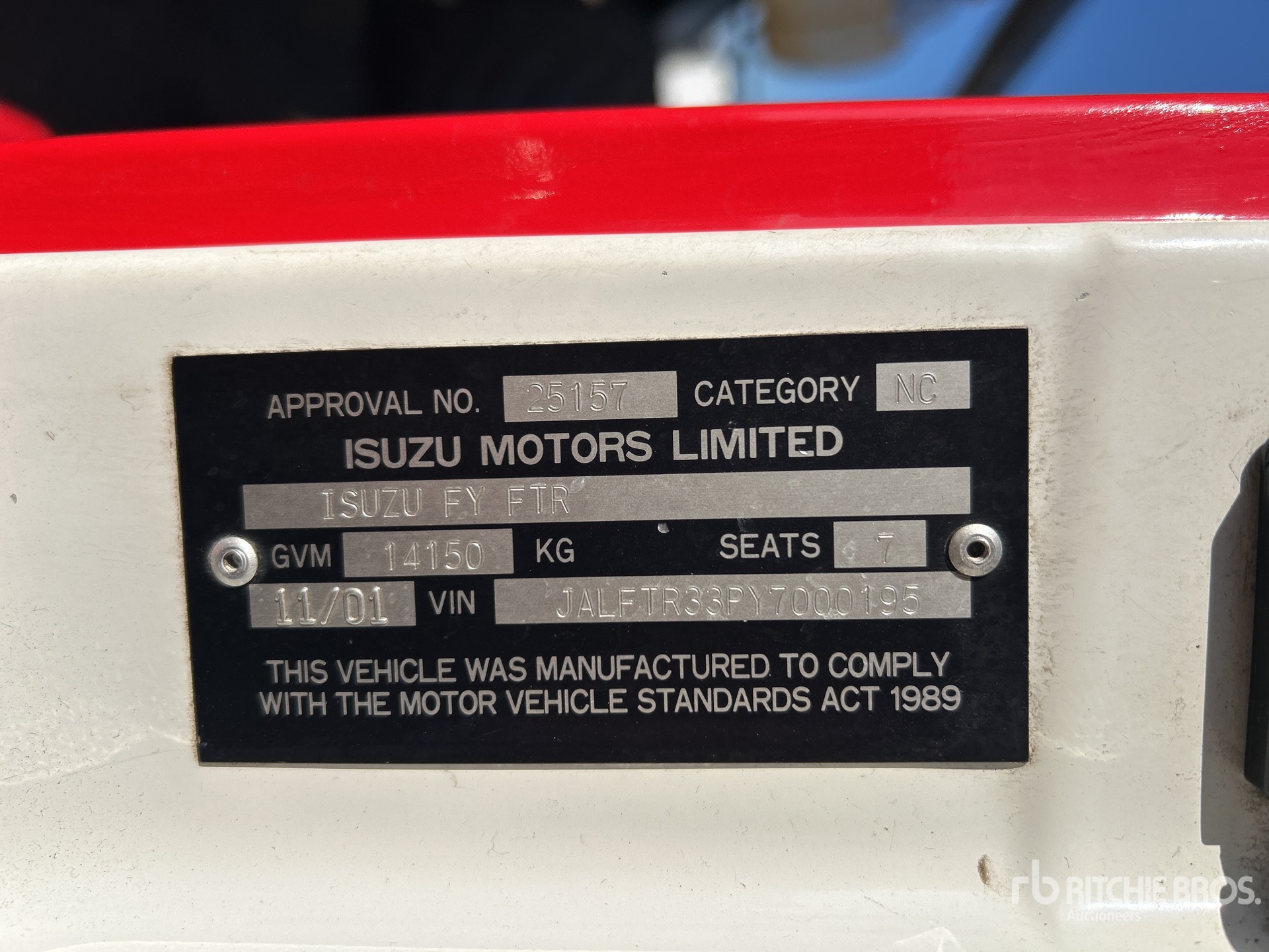 2001 Isuzu FTR 800