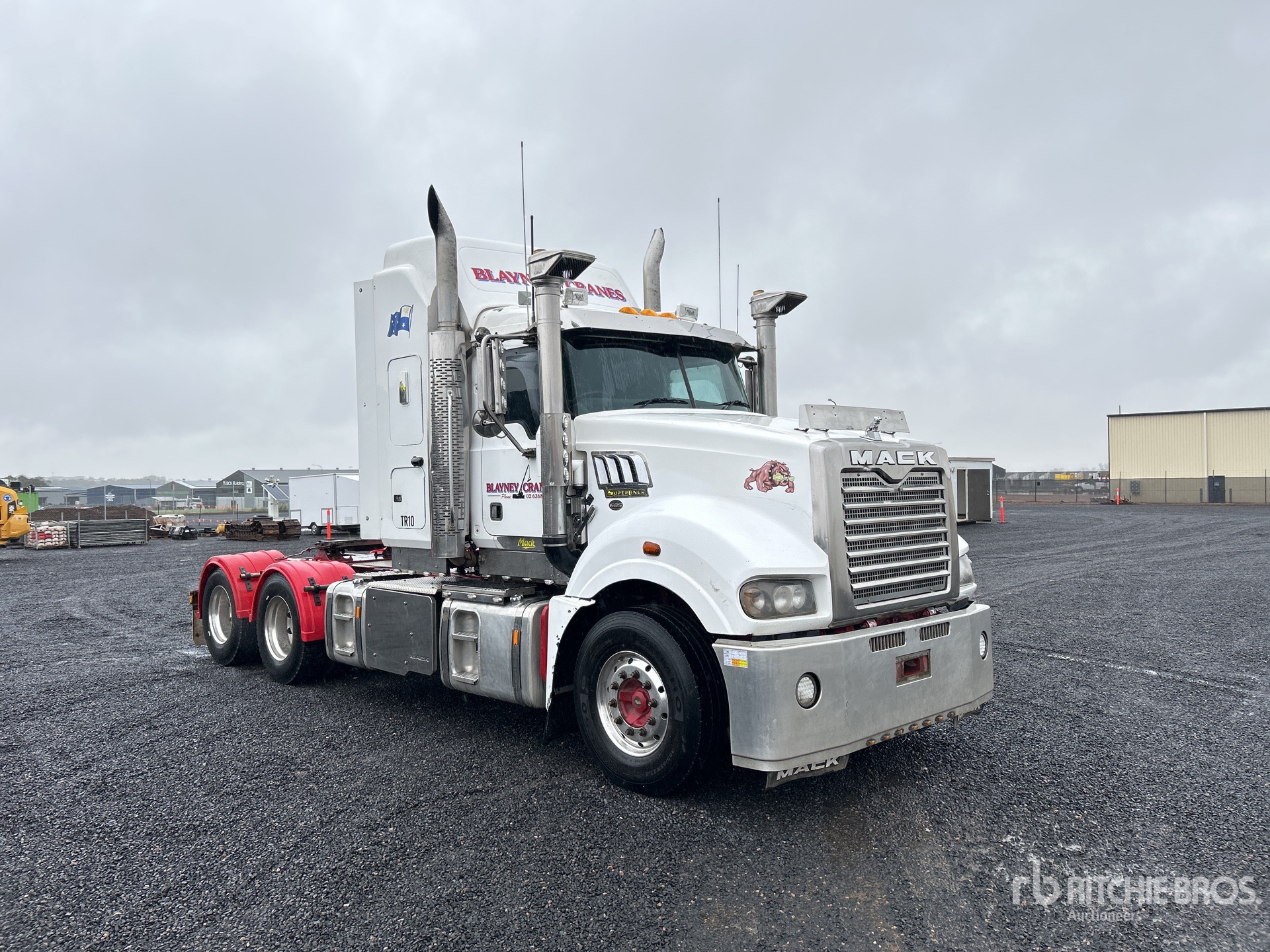 2017 Mack CLXT SUPER-LINE