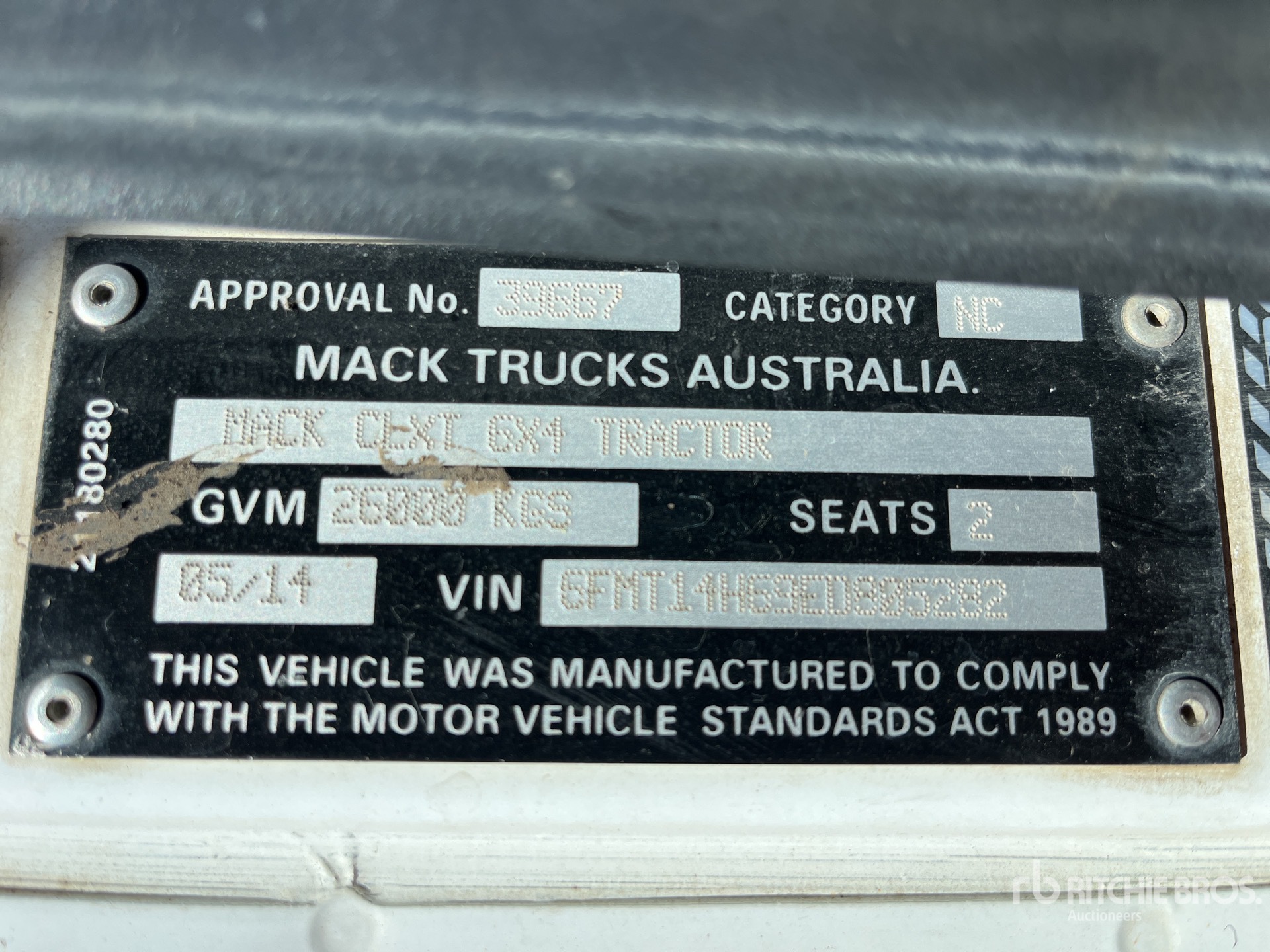 2014 Mack CLXT SUPER-LINE