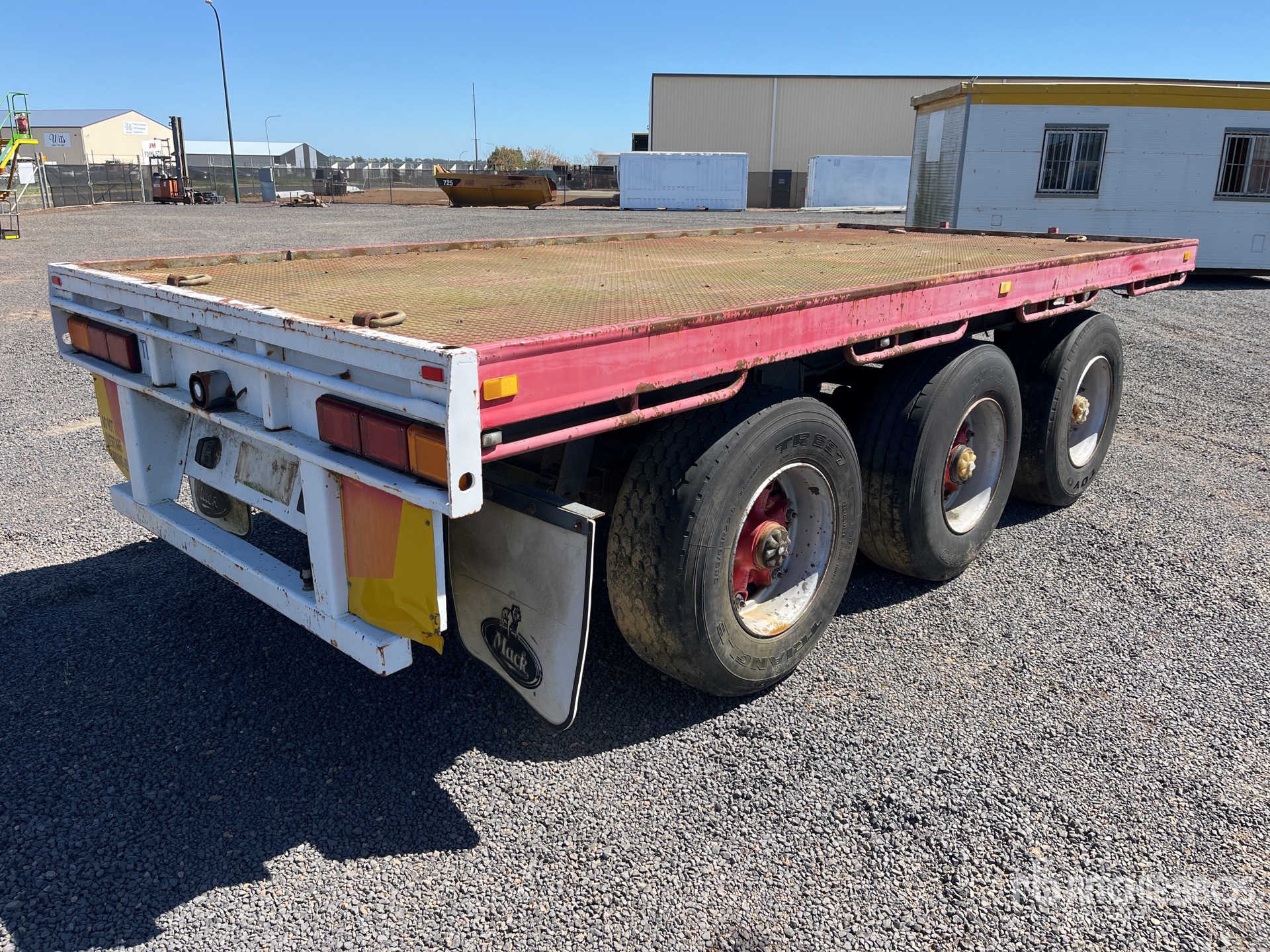 1985 Fruehauf Tri/A Pig