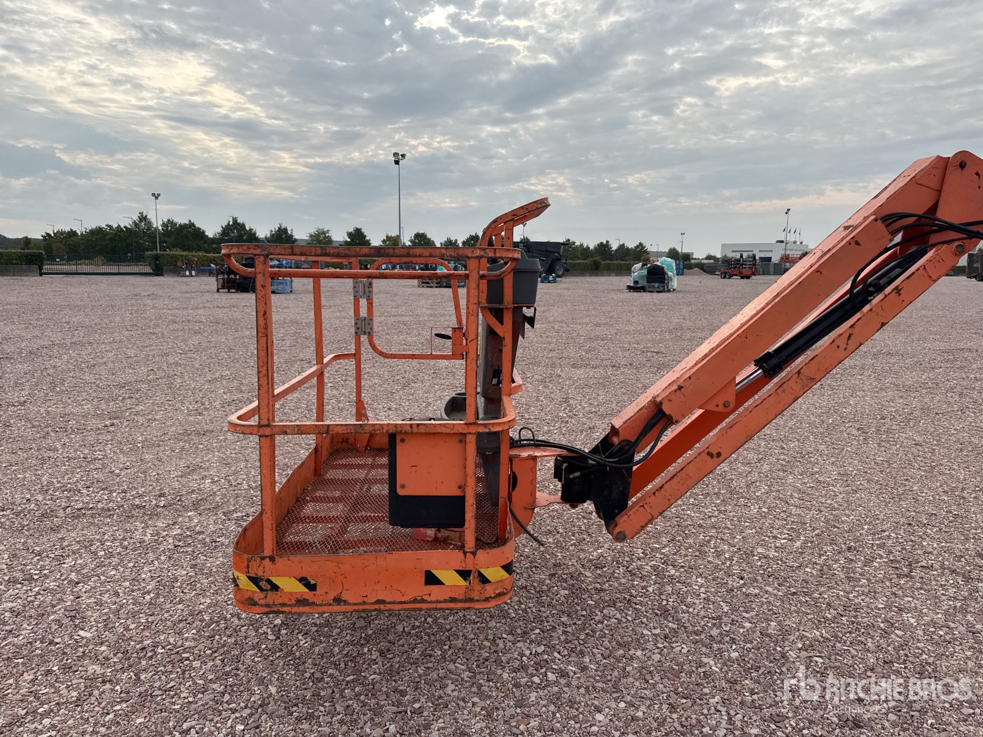 2011 JLG 460SJ