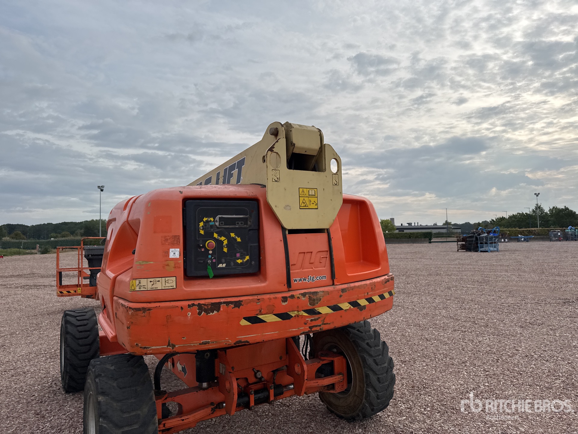2011 JLG 460SJ