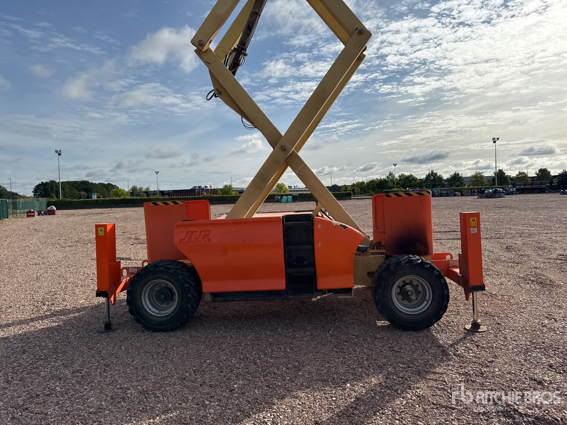 2008 JLG 4394 RT