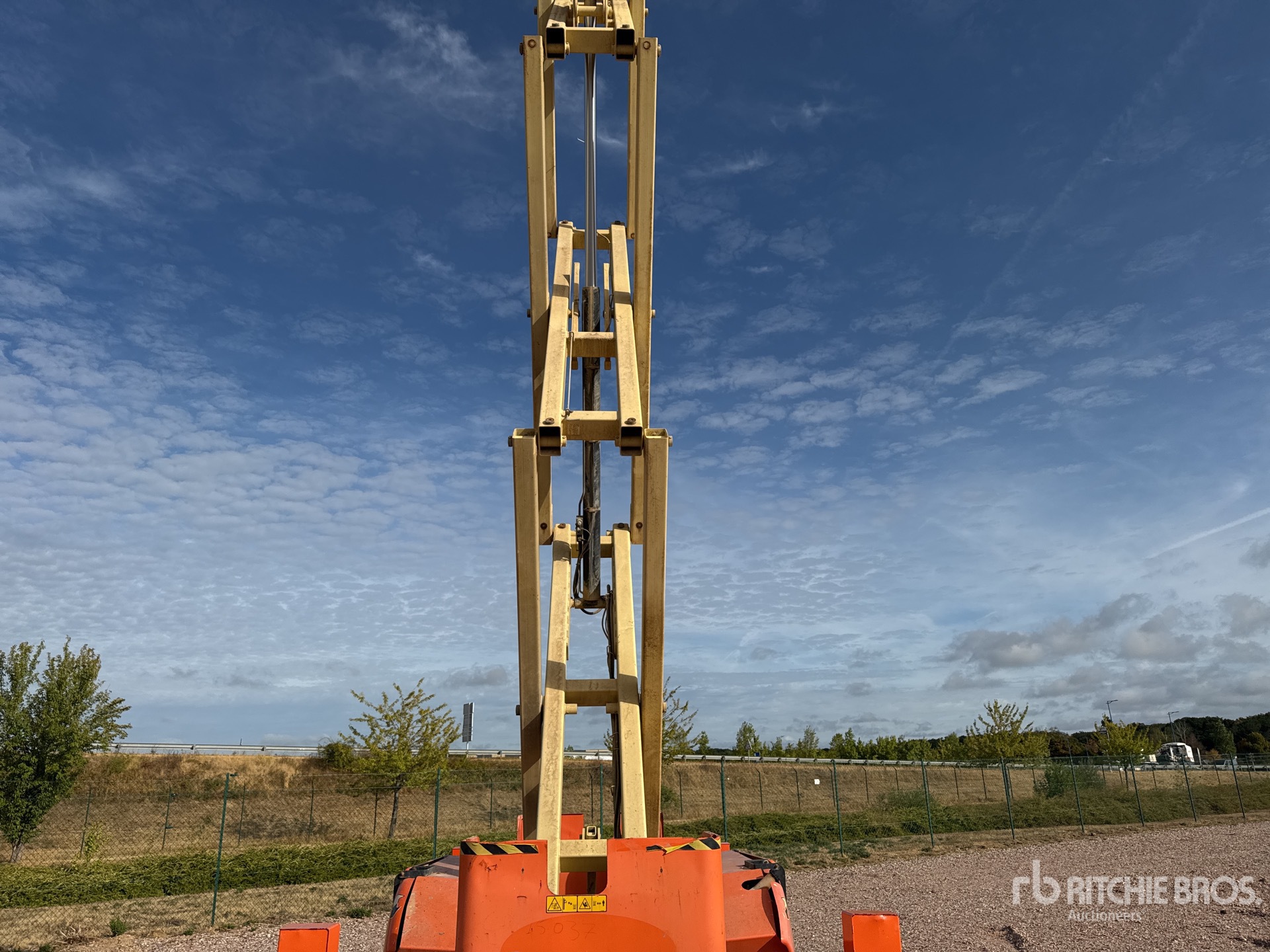 2008 JLG 4394 RT