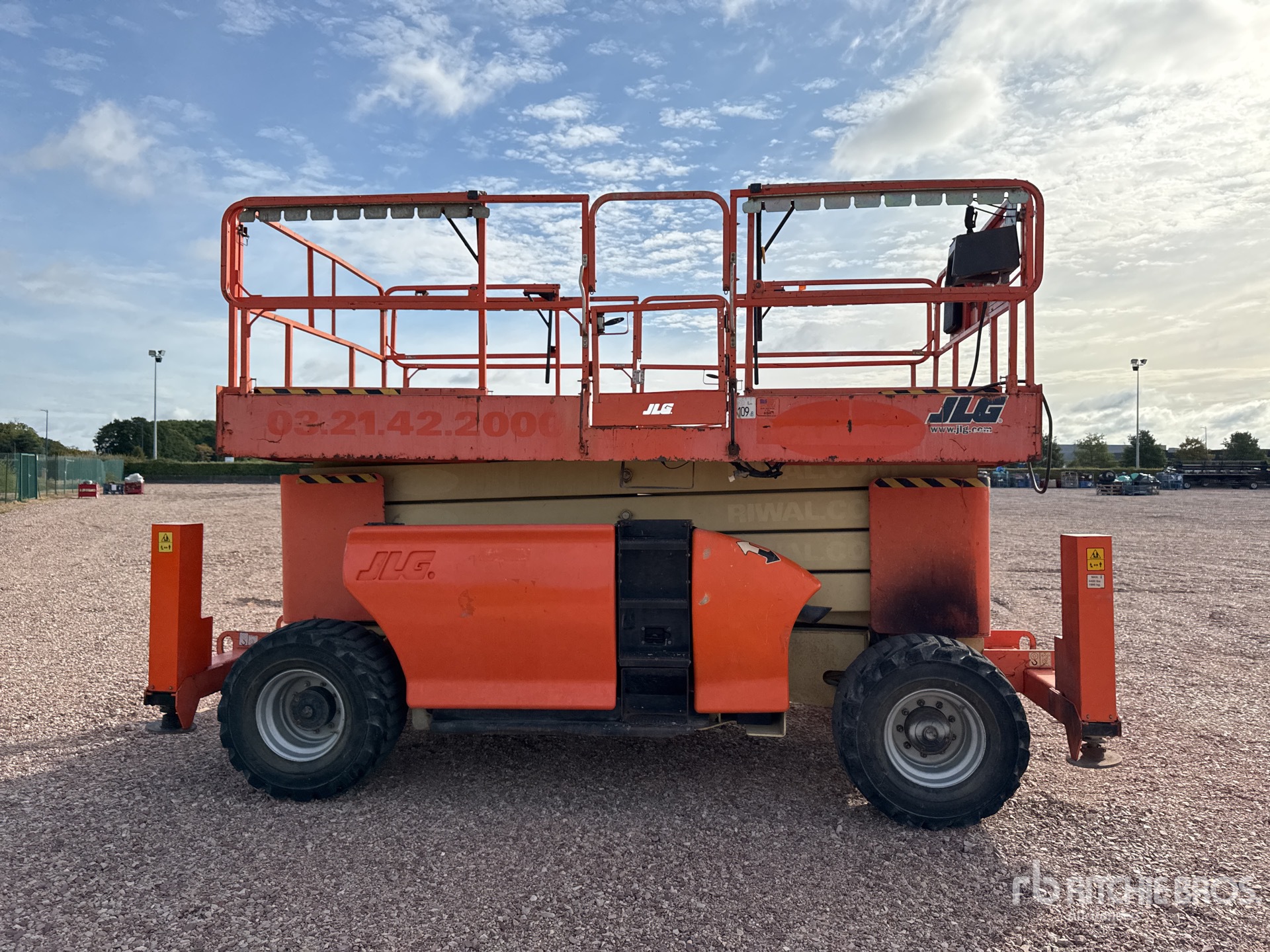 2008 JLG 4394 RT