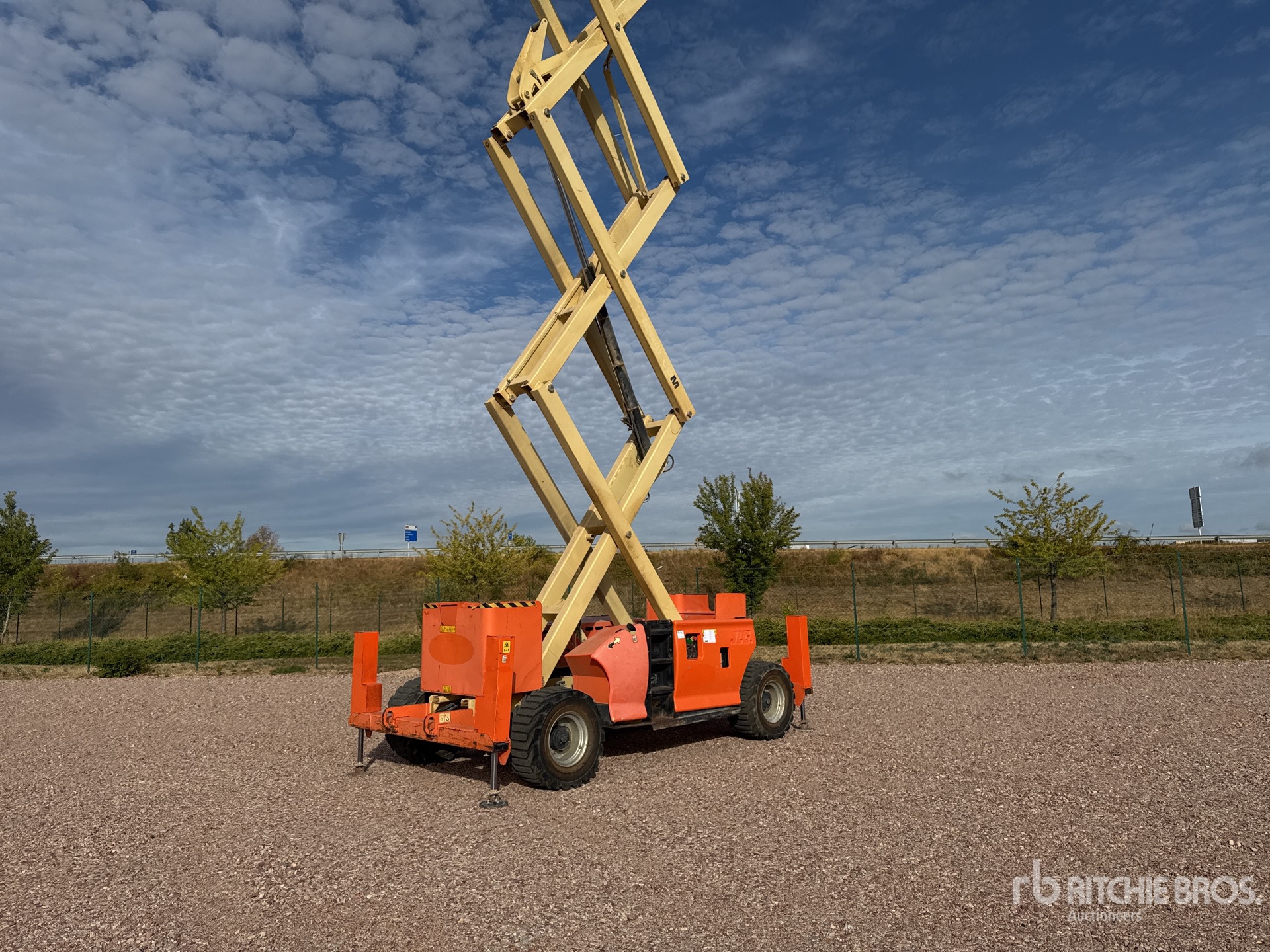 2008 JLG 4394 RT