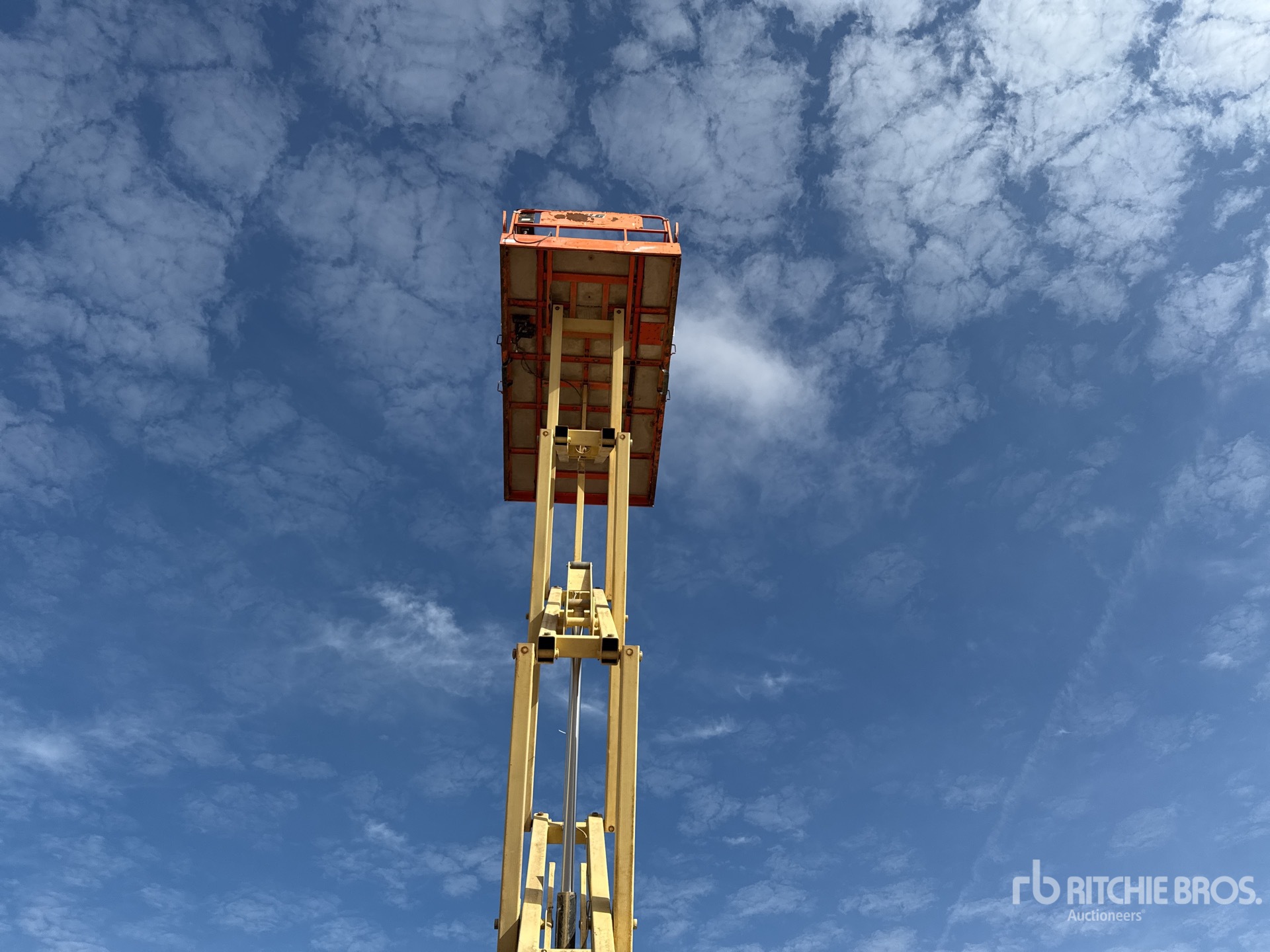 2008 JLG 4394 RT