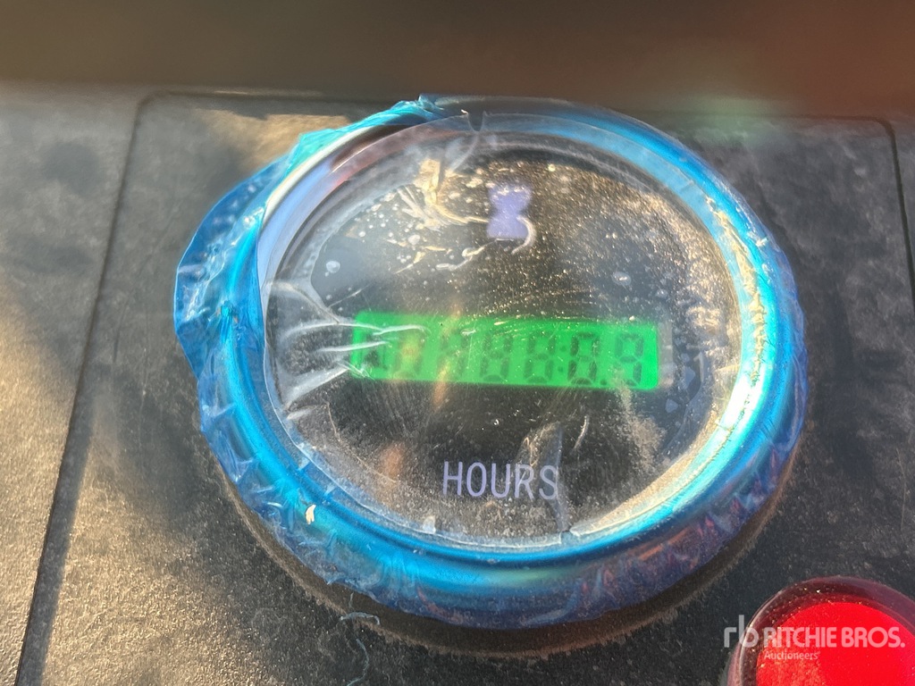 General Appearance with Hour Meter / Odometer