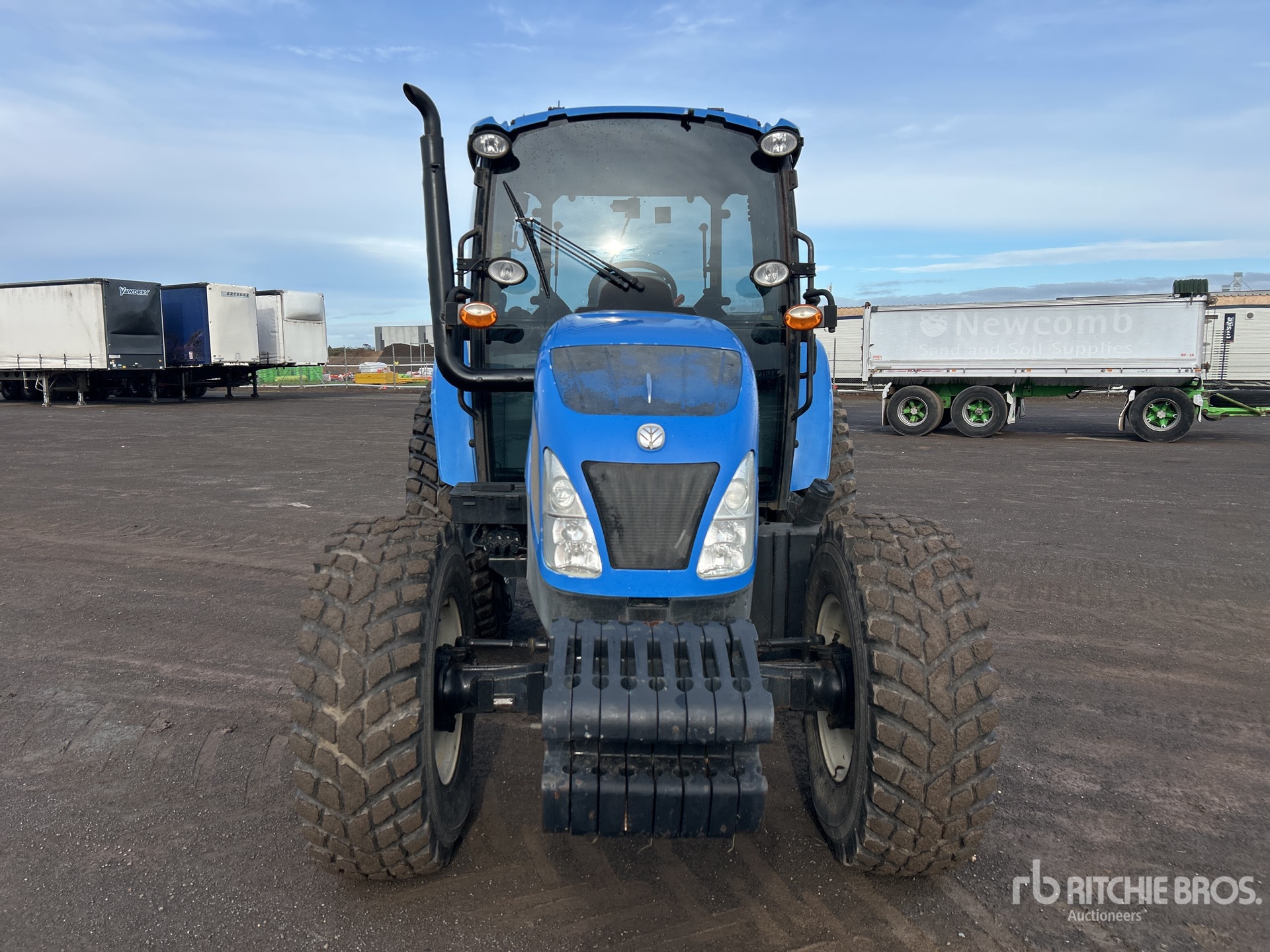 2014 New Holland T4.95