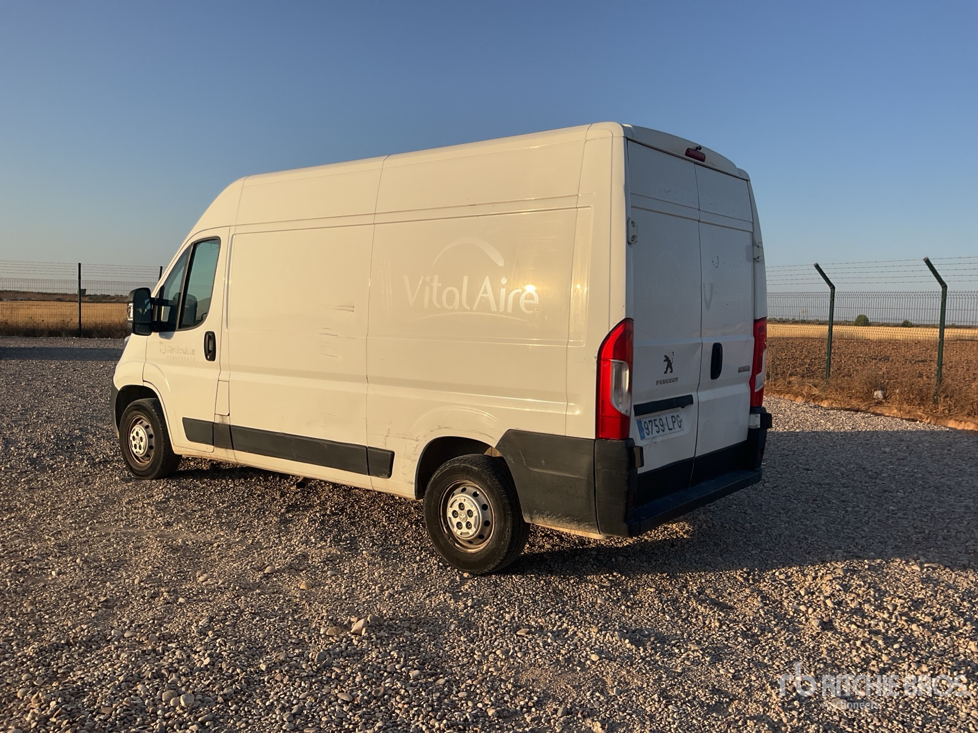 General Appearance with Picture, Left Rear Corner