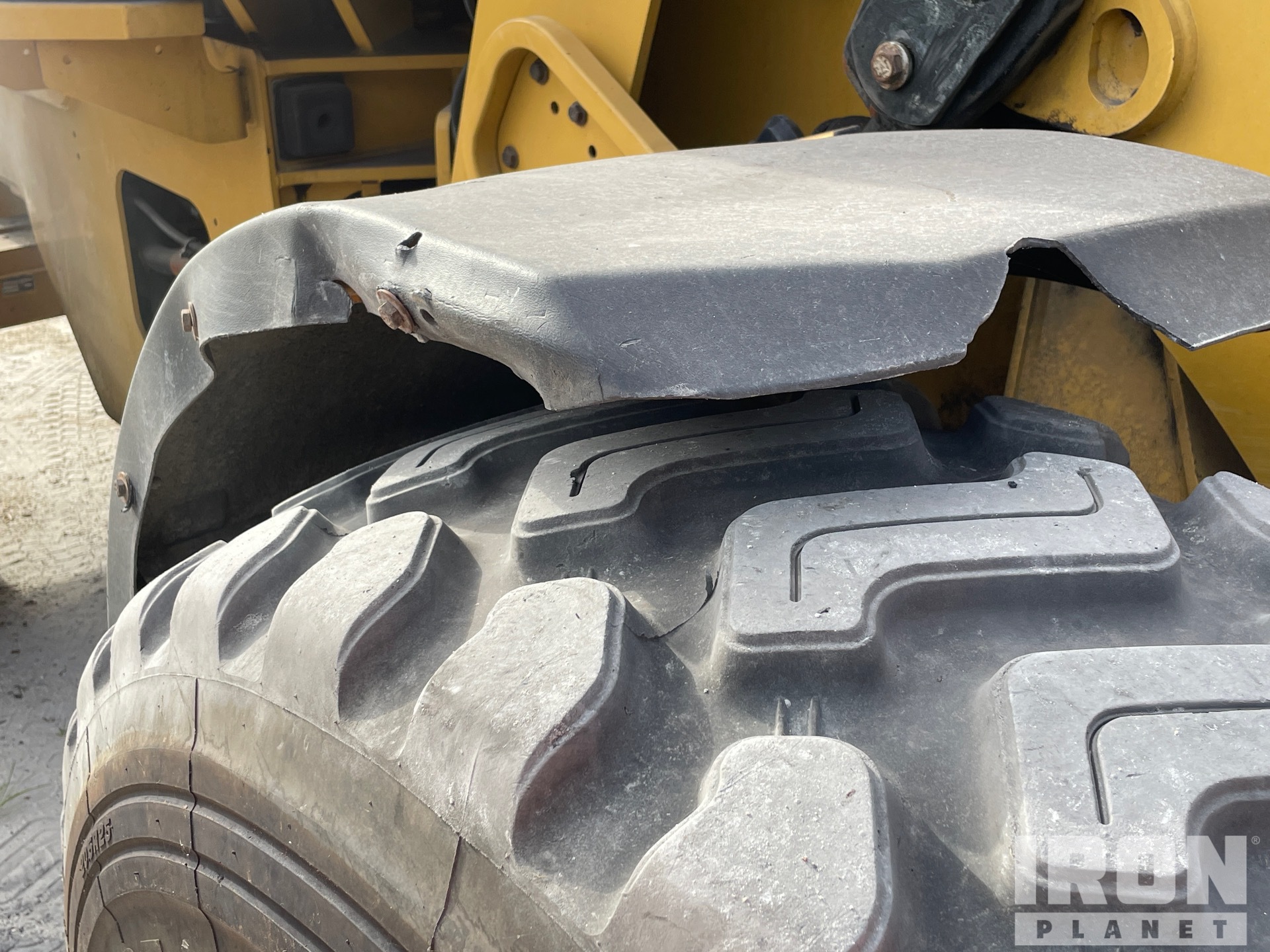 2015 Caterpillar 938K