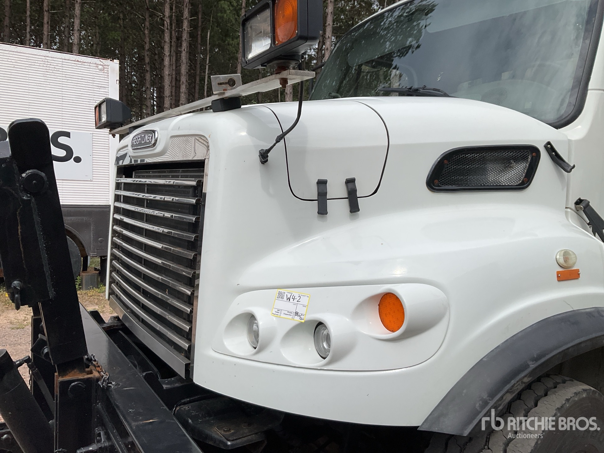 2012 Freightliner M2 106