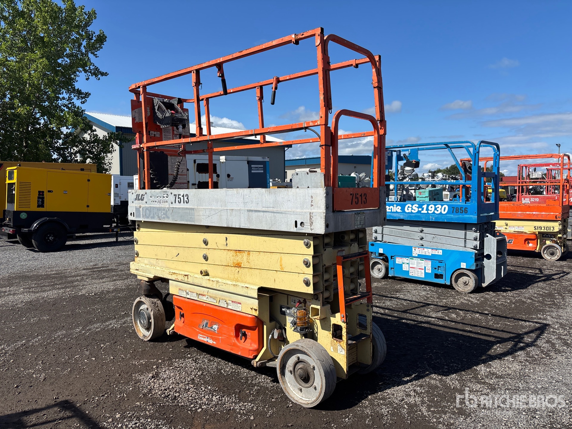 2014 JLG 2630ES