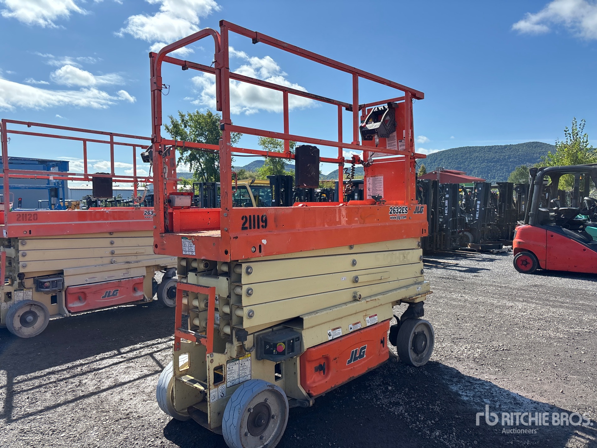 2016 JLG 2632ES