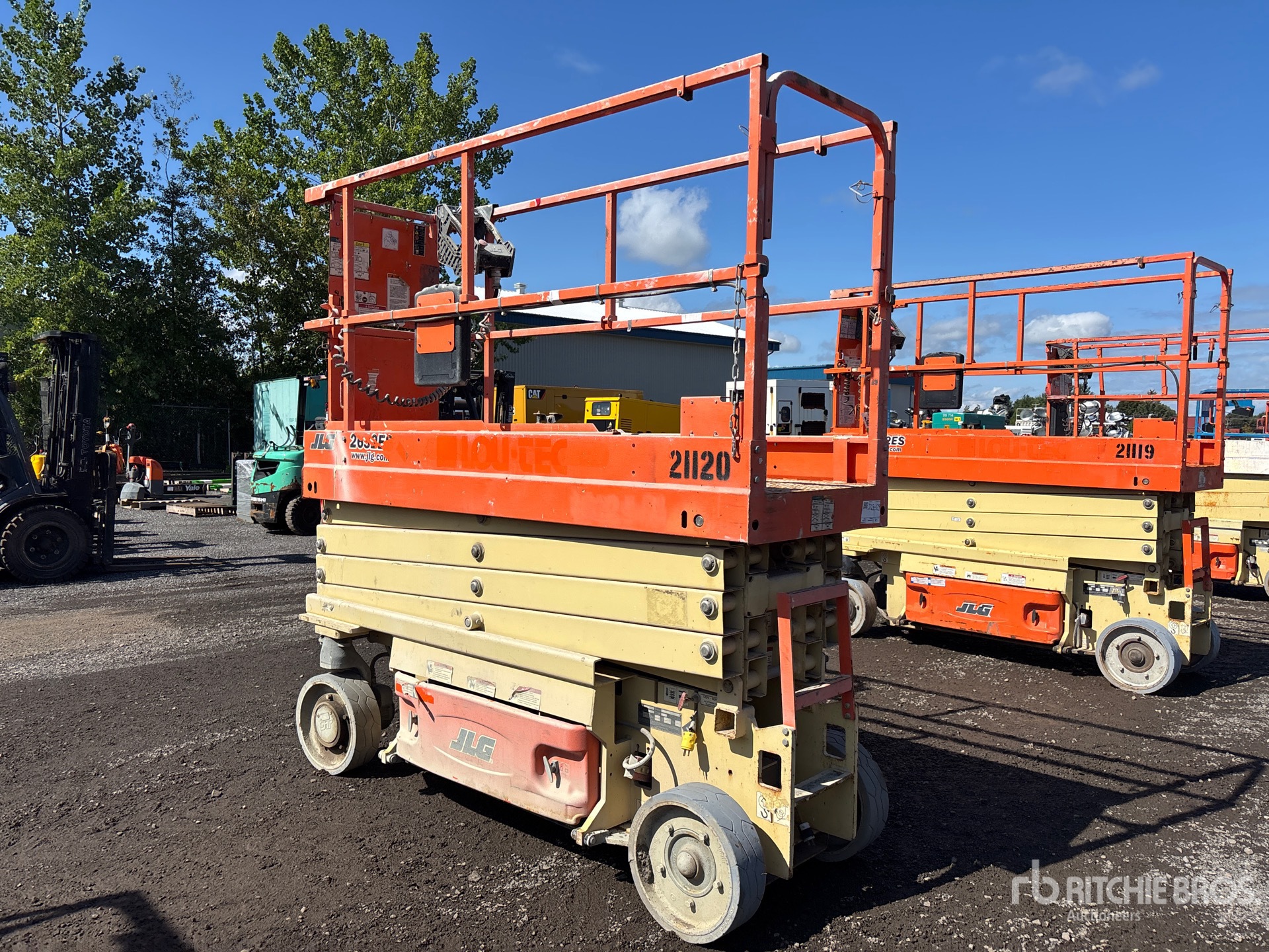 2016 JLG 2632ES