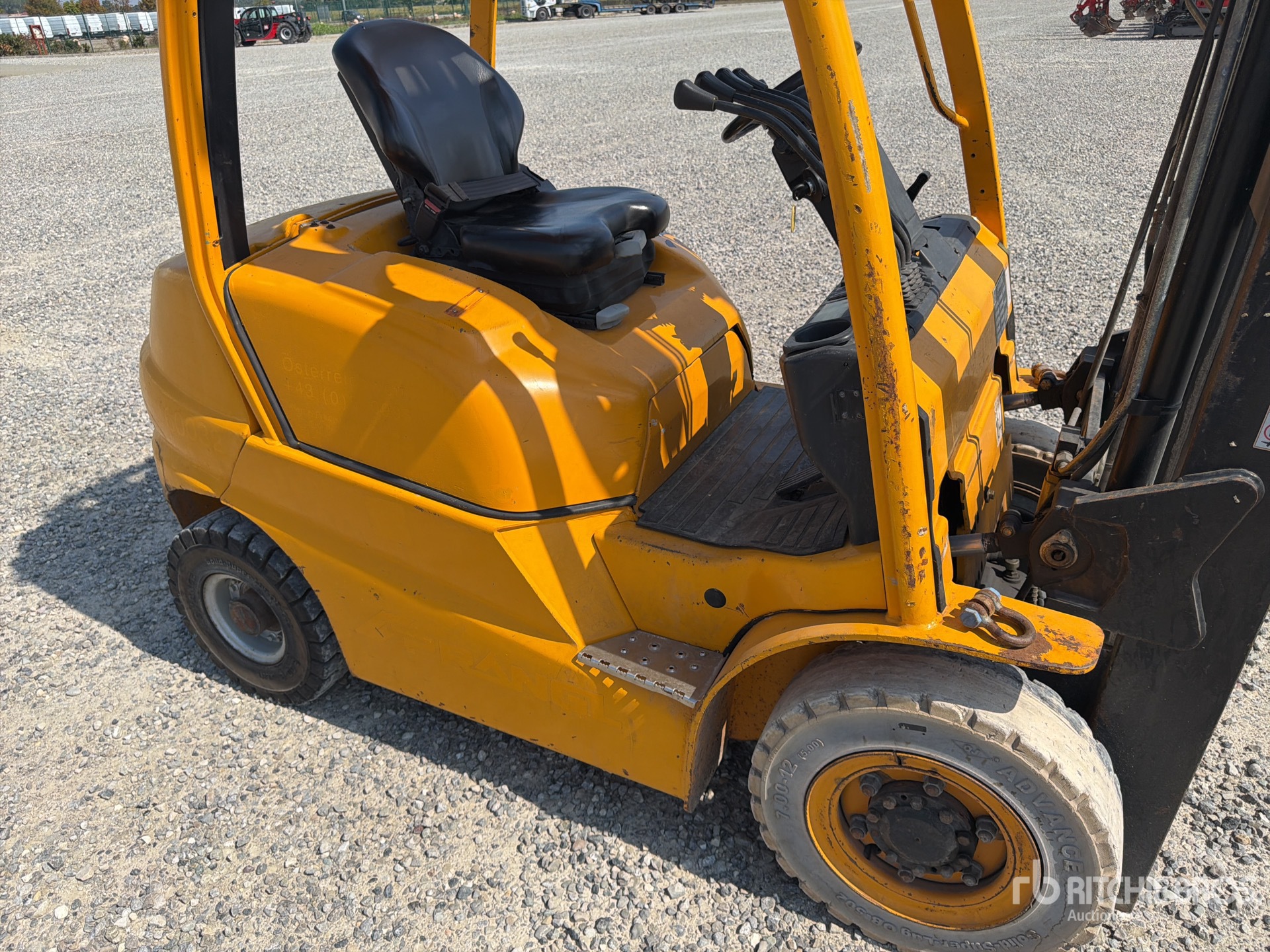 2014 Manitou MI25D