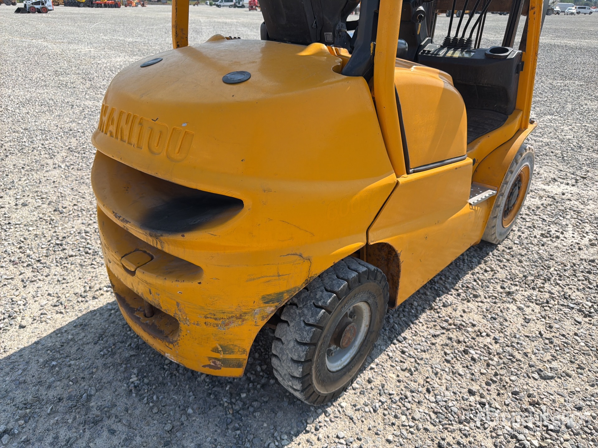 2014 Manitou MI25D