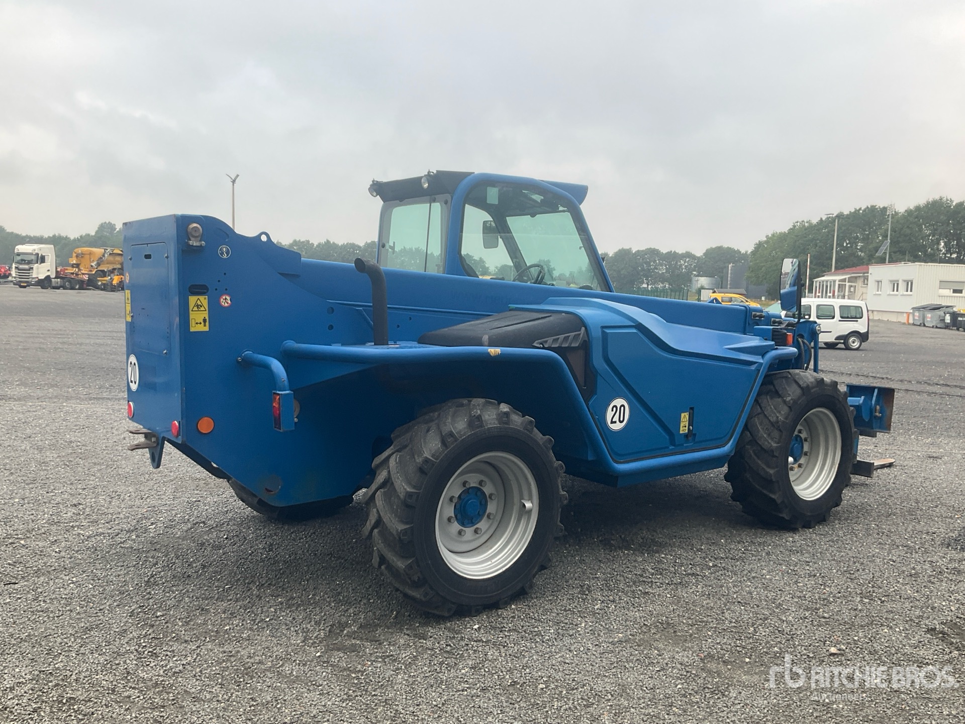 General Appearance with Picture, Right Rear Corner